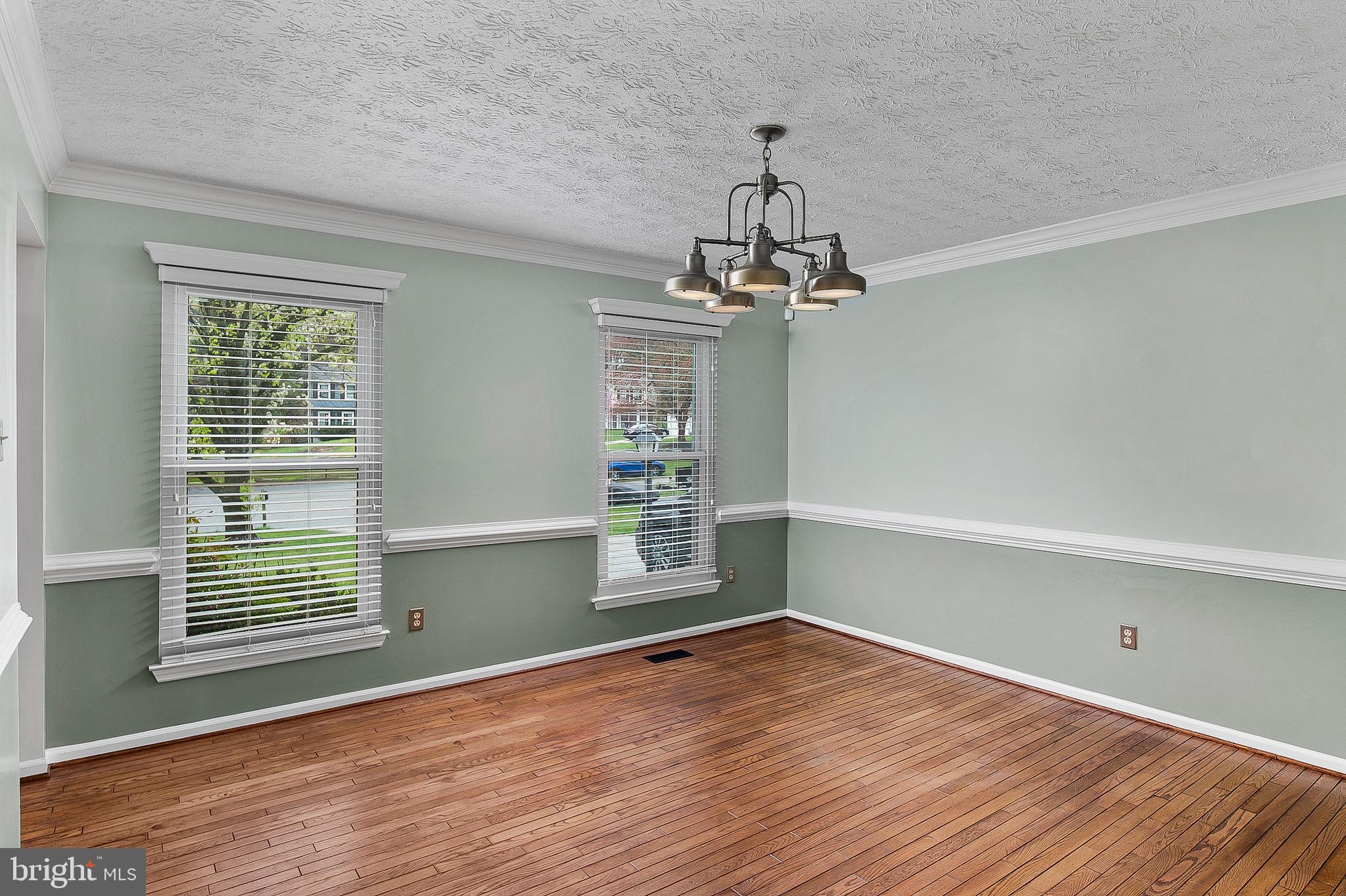 CHESTNUT FARMS - Residential