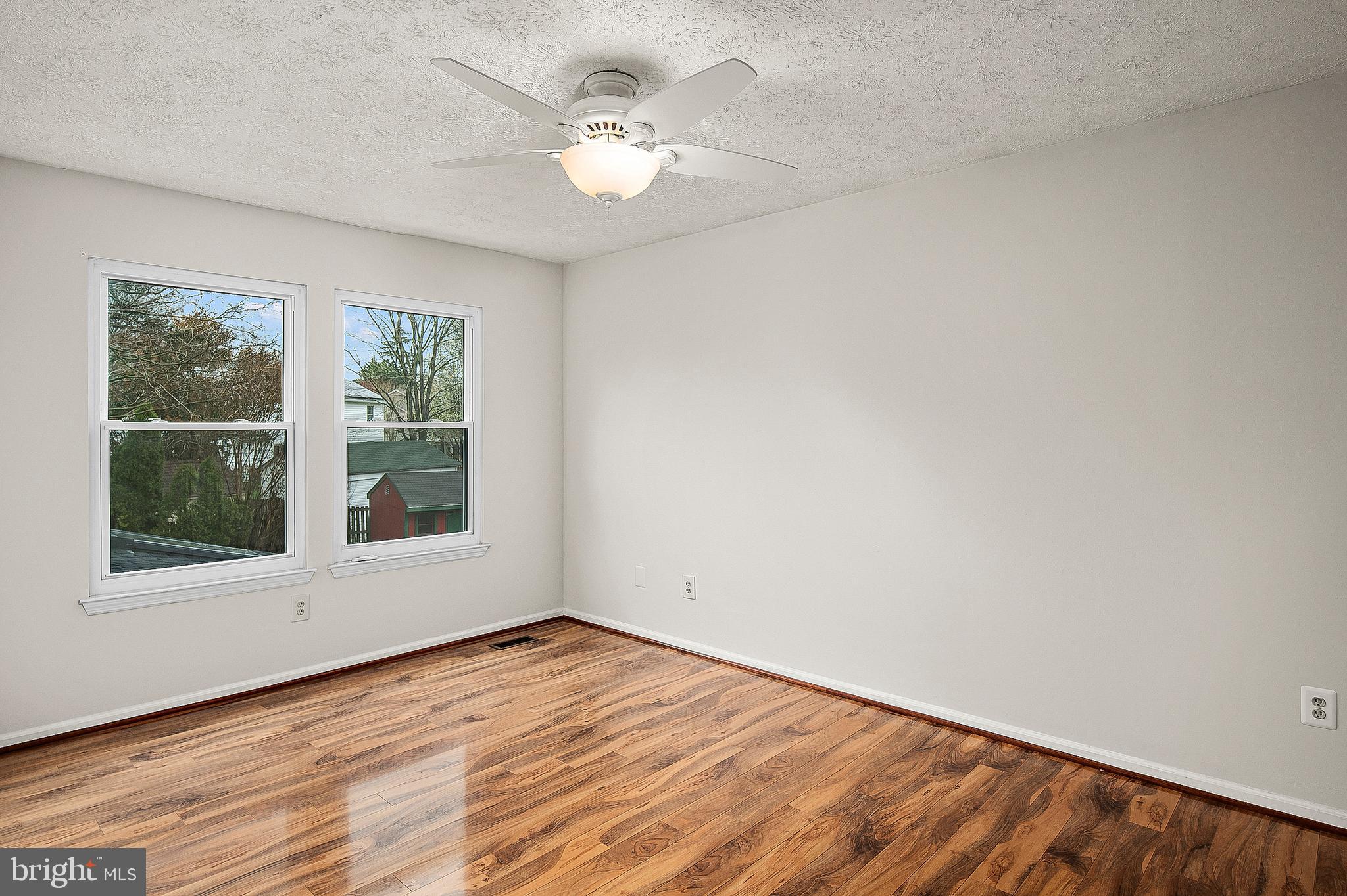 CHESTNUT FARMS - Residential