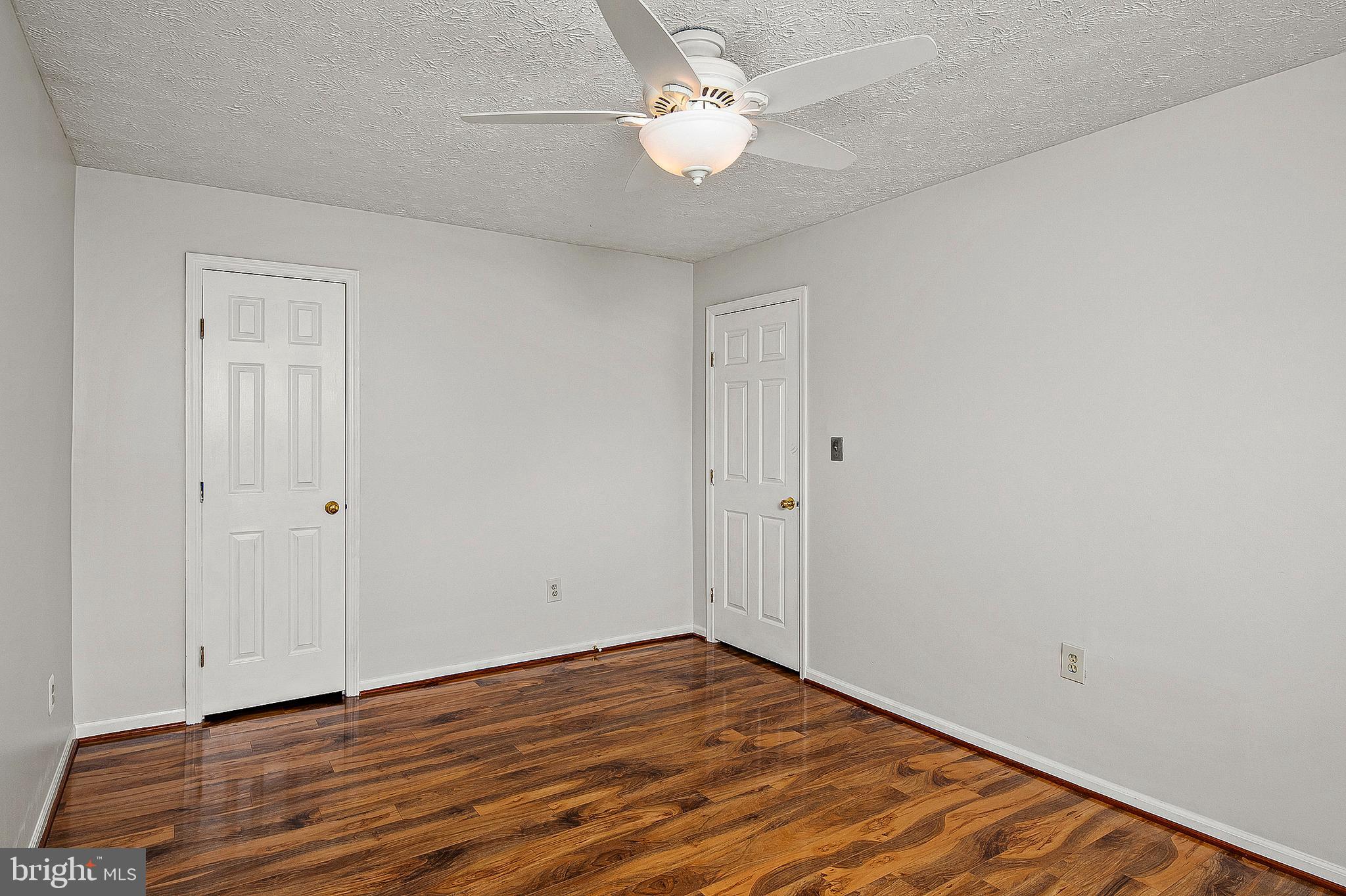 CHESTNUT FARMS - Residential