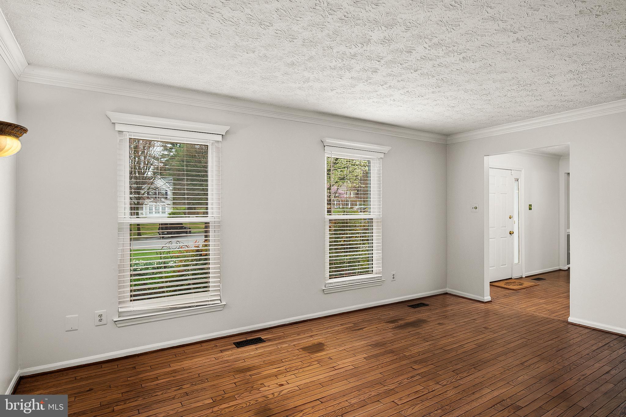 CHESTNUT FARMS - Residential