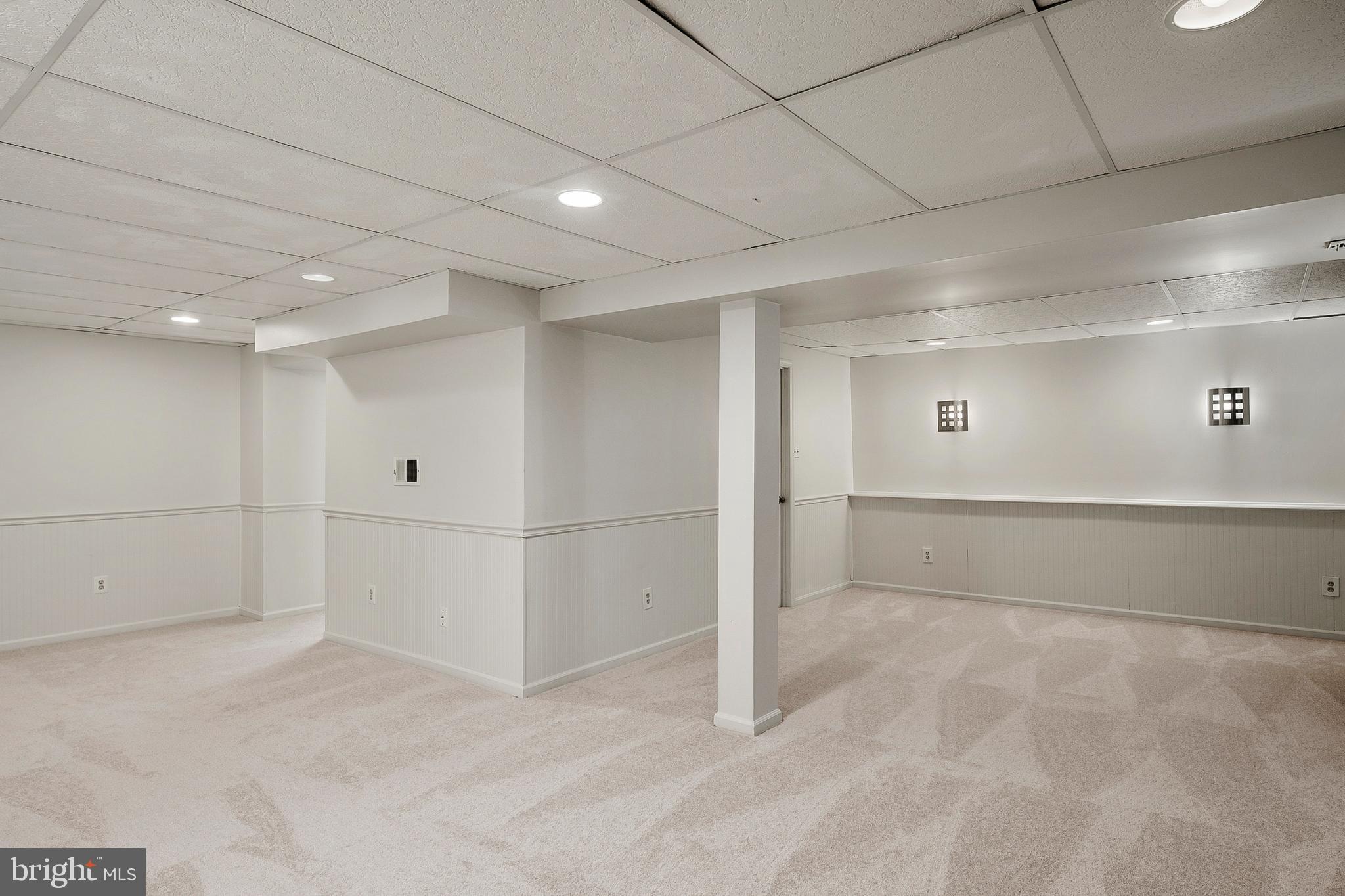 CHESTNUT FARMS - Residential