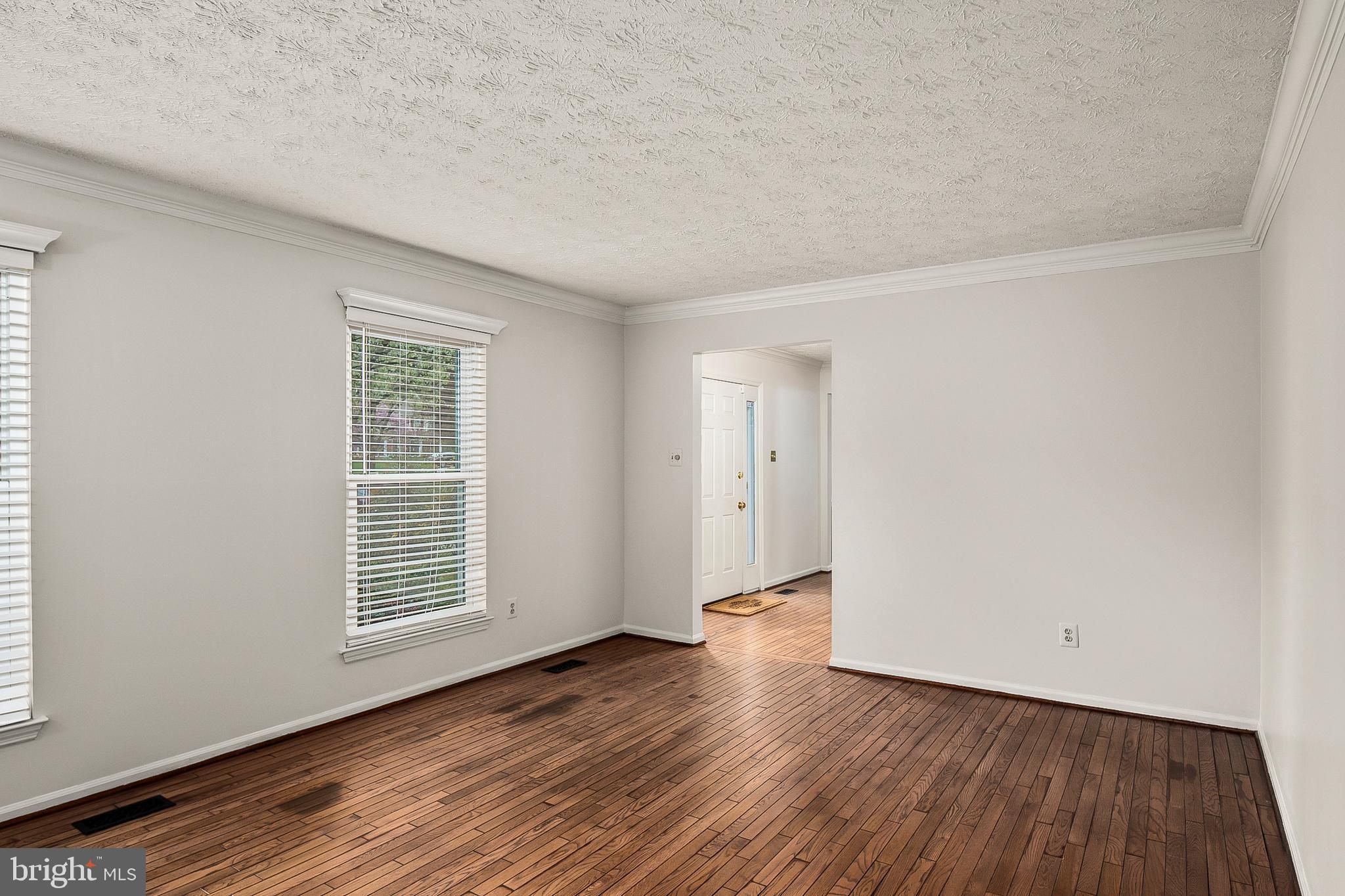 CHESTNUT FARMS - Residential