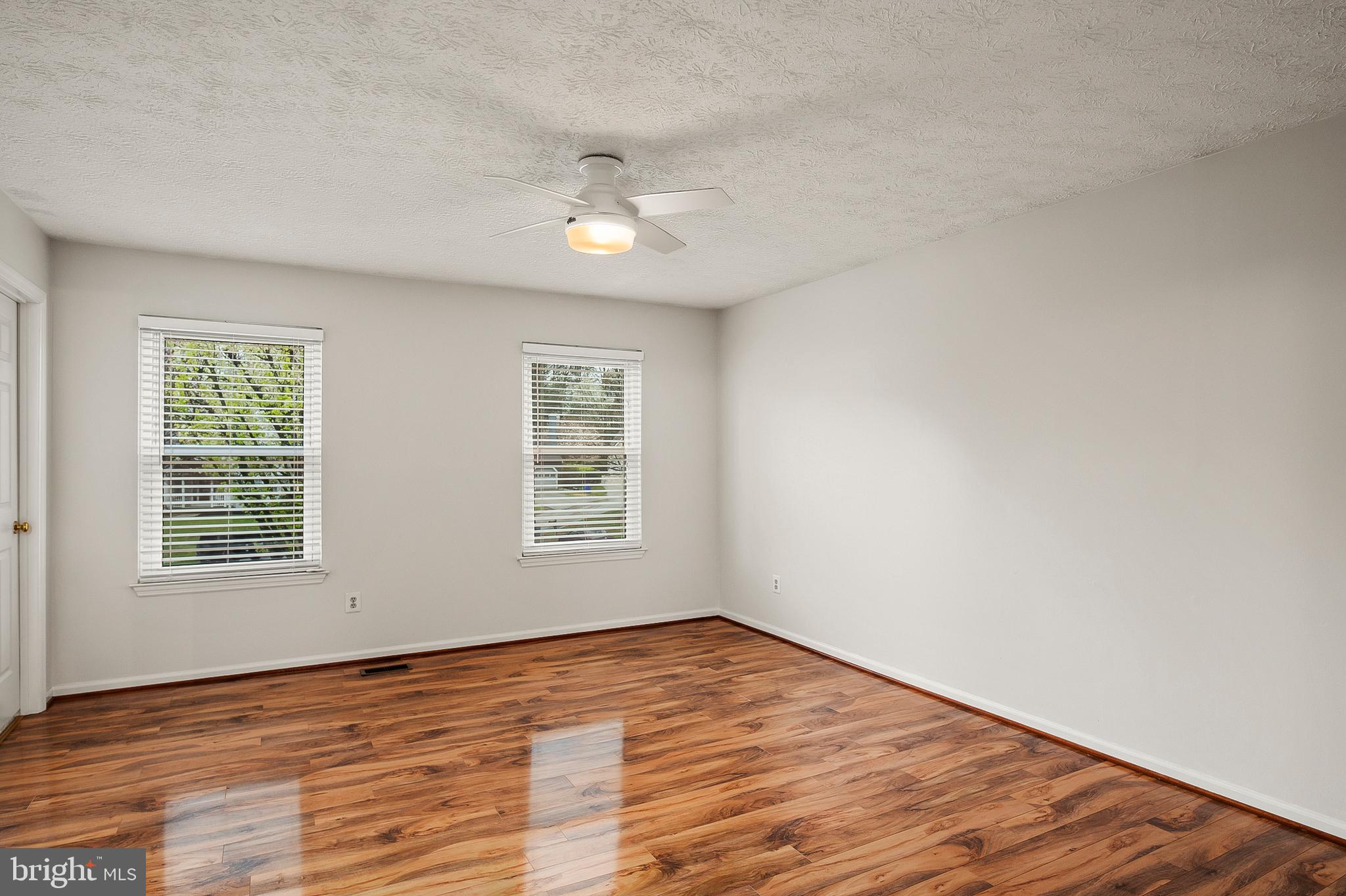 CHESTNUT FARMS - Residential