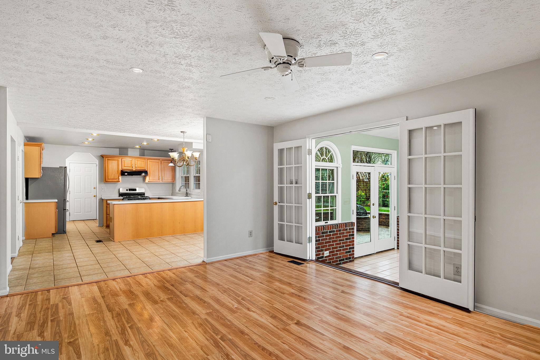 CHESTNUT FARMS - Residential