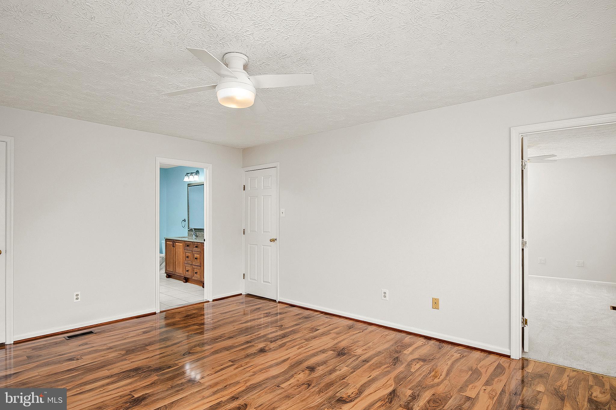 CHESTNUT FARMS - Residential