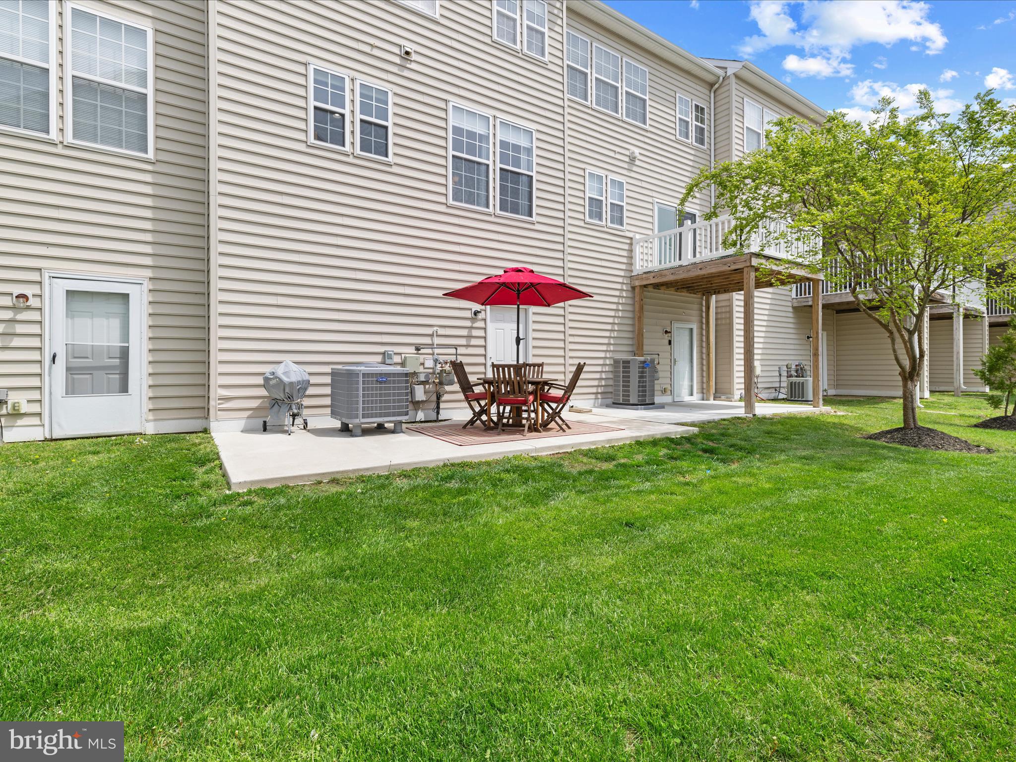 FAIRFIELD AT LONG NECK - Residential