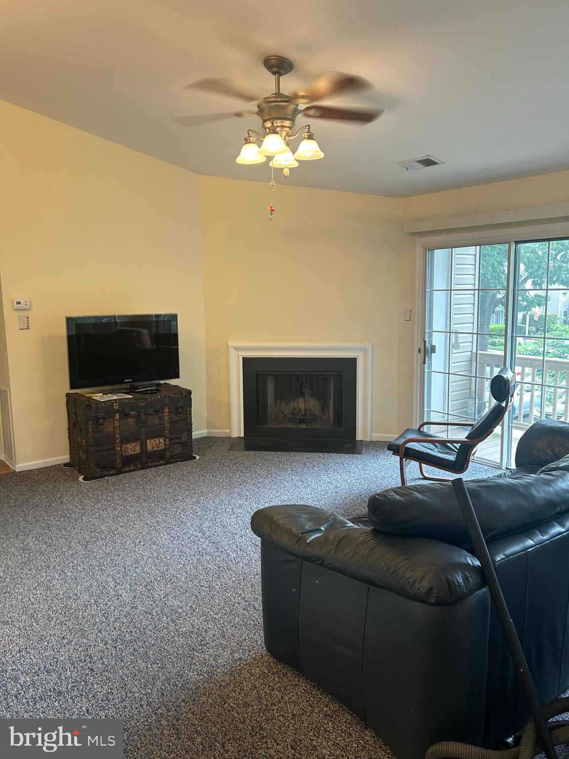 2604 BEACON HILL