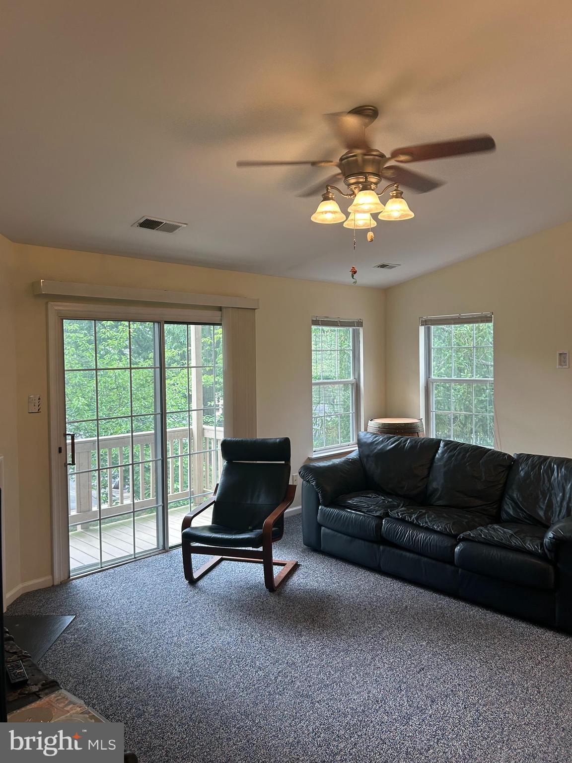 2604 BEACON HILL
