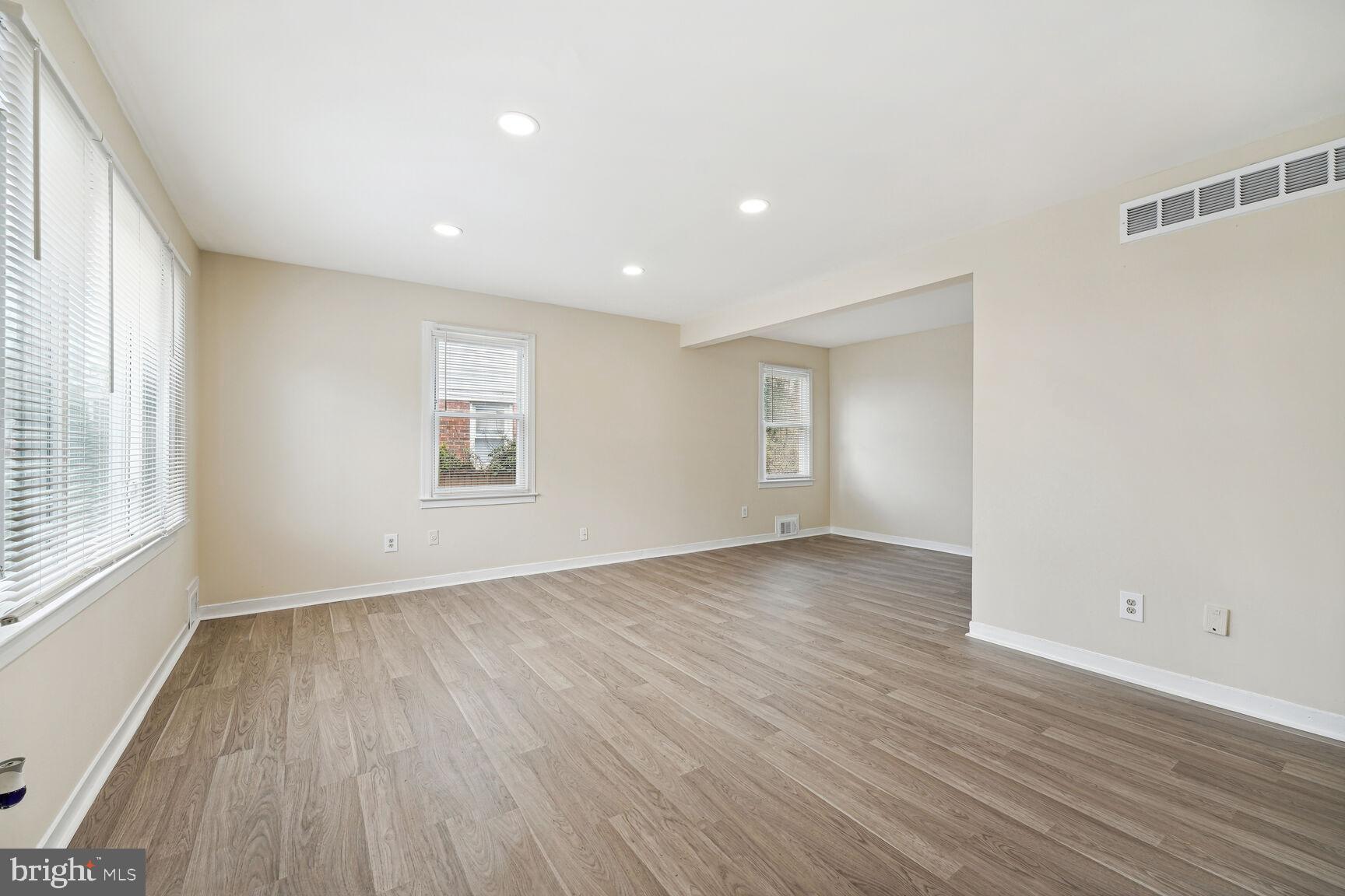 FOREST HEIGHTS - Residential