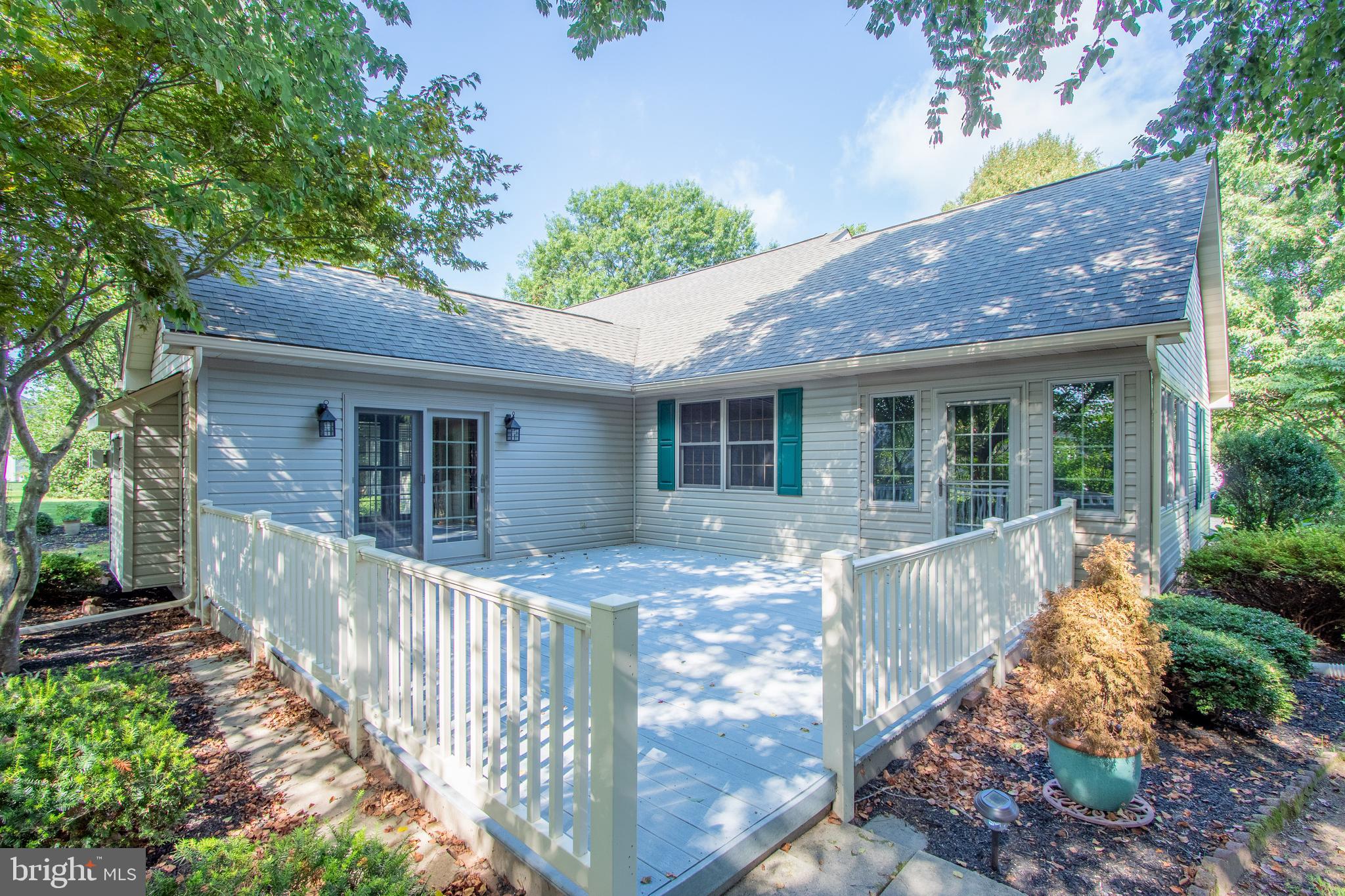 463 NICOLE COURT