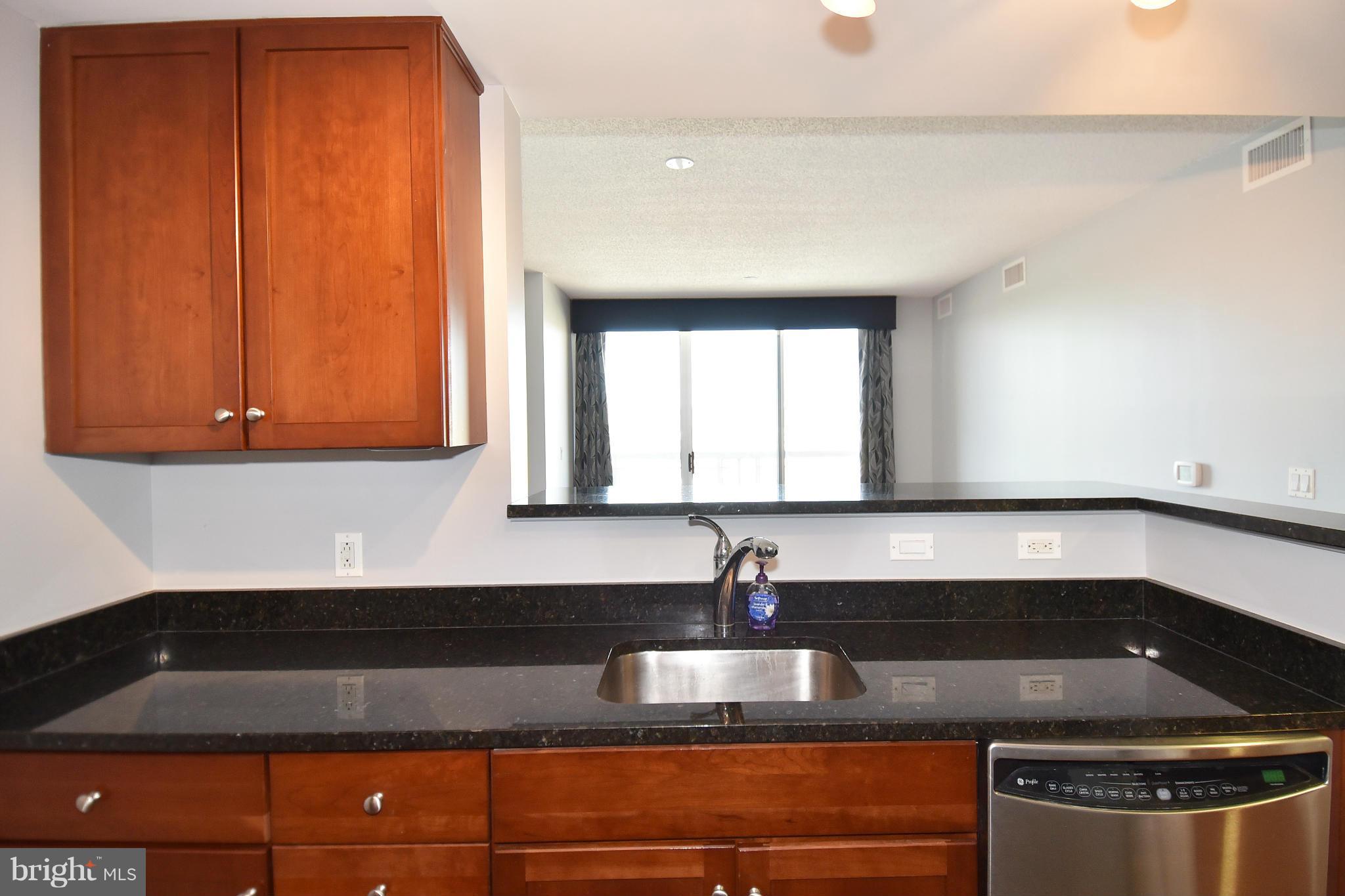 THE PHOENIX CONDOMINIUMS - Residential Lease