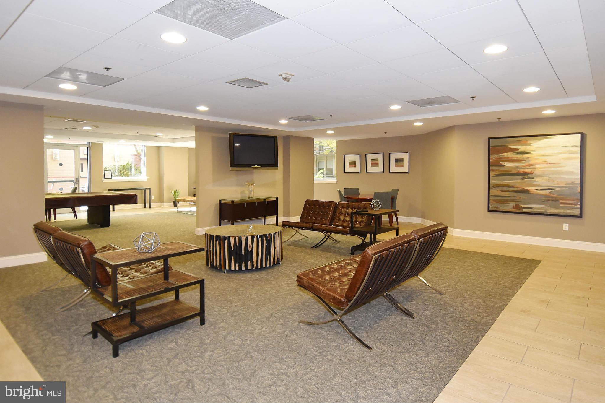 THE PHOENIX CONDOMINIUMS - Residential Lease