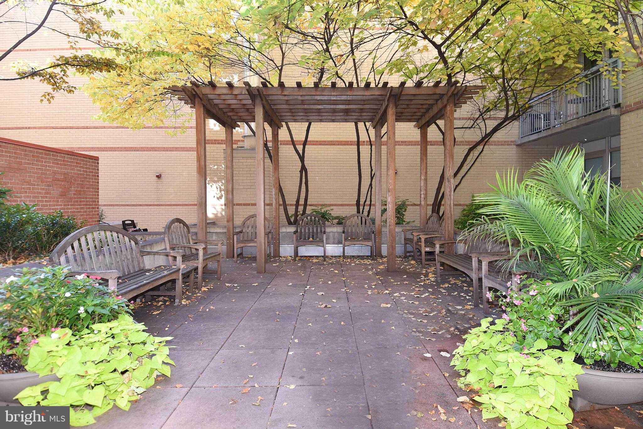 THE PHOENIX CONDOMINIUMS - Residential Lease