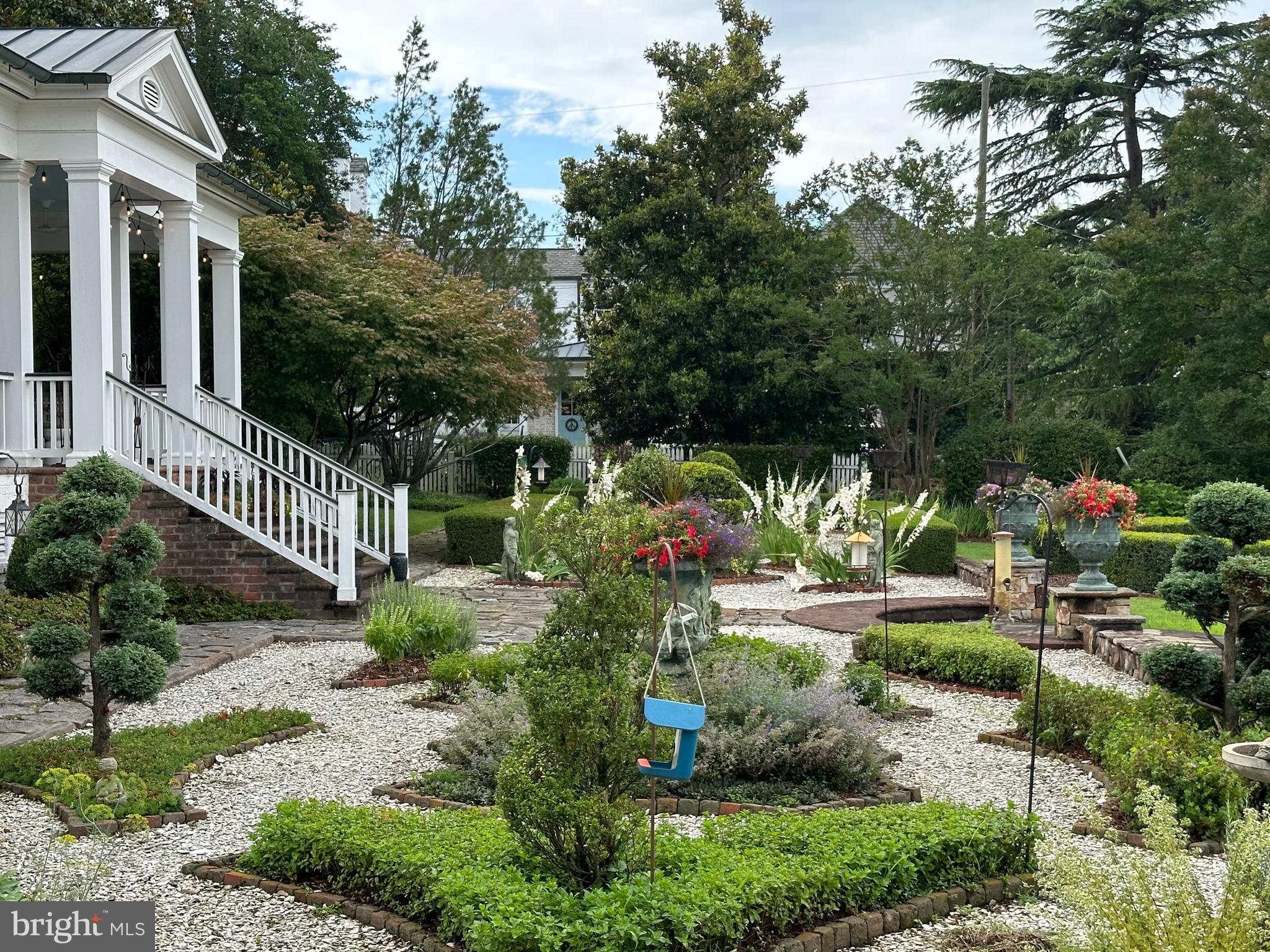 LOWER CAROLINE - Residential