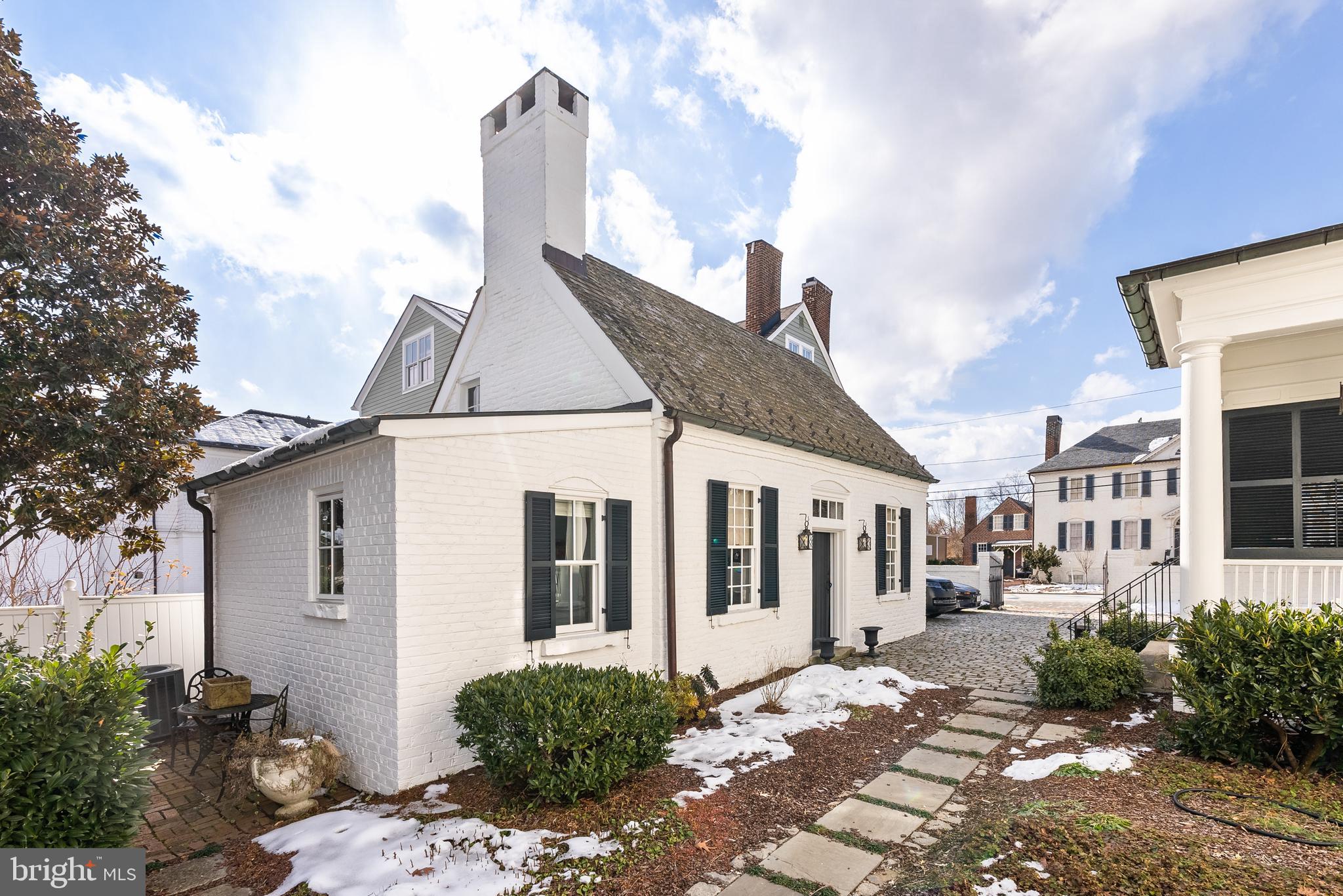 LOWER CAROLINE - Residential