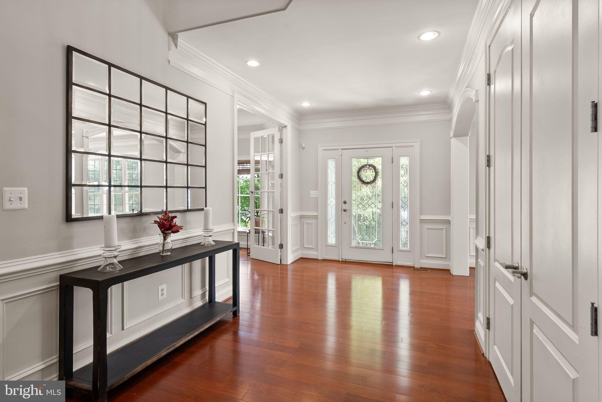 7311 WOODLEY PLACE
