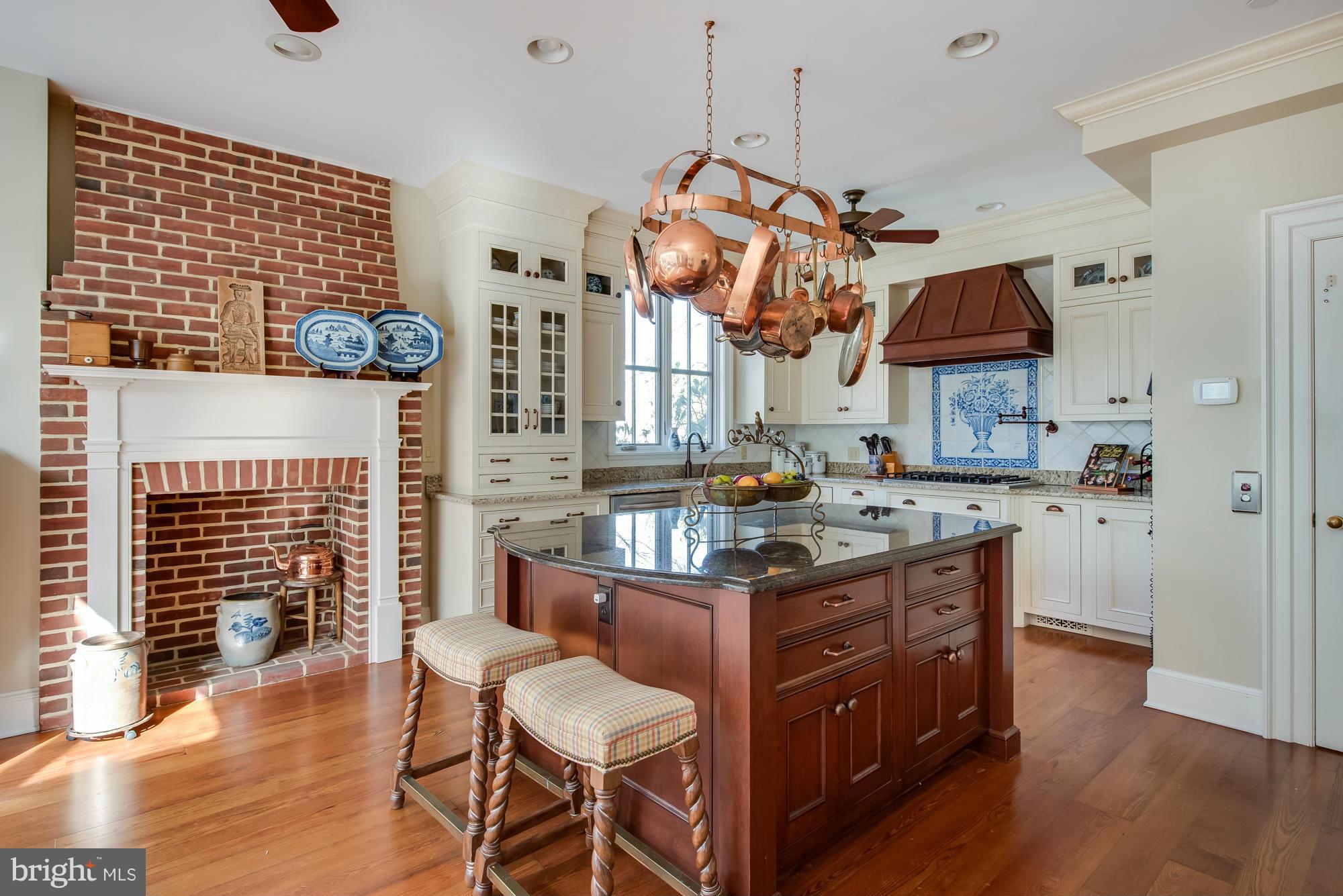 HISTORIC DISTRICT - Residential