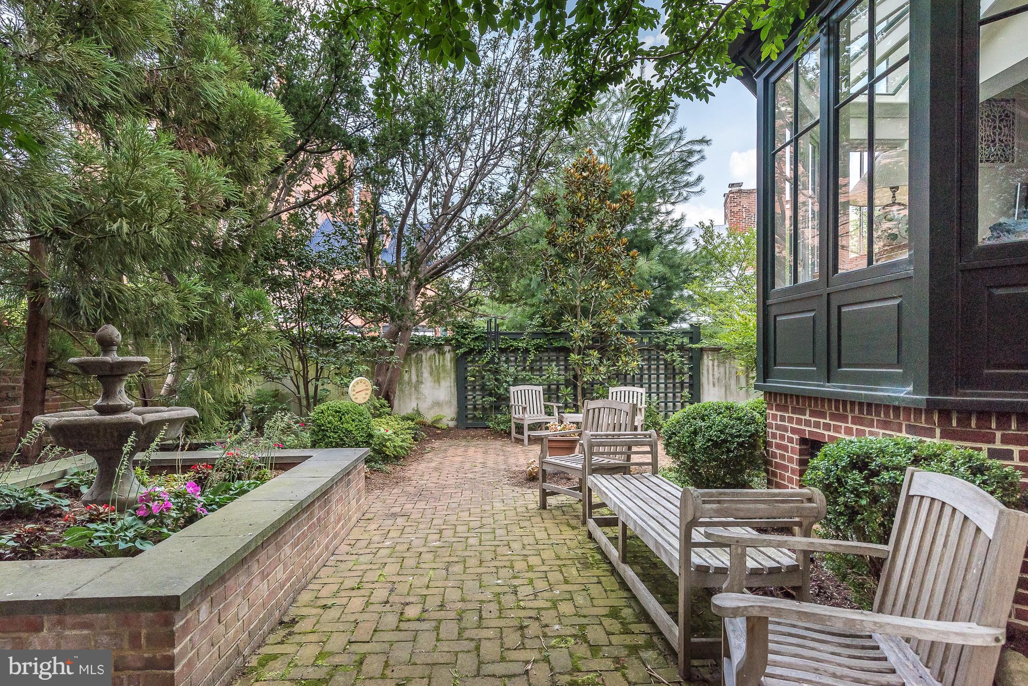 HISTORIC DISTRICT - Residential