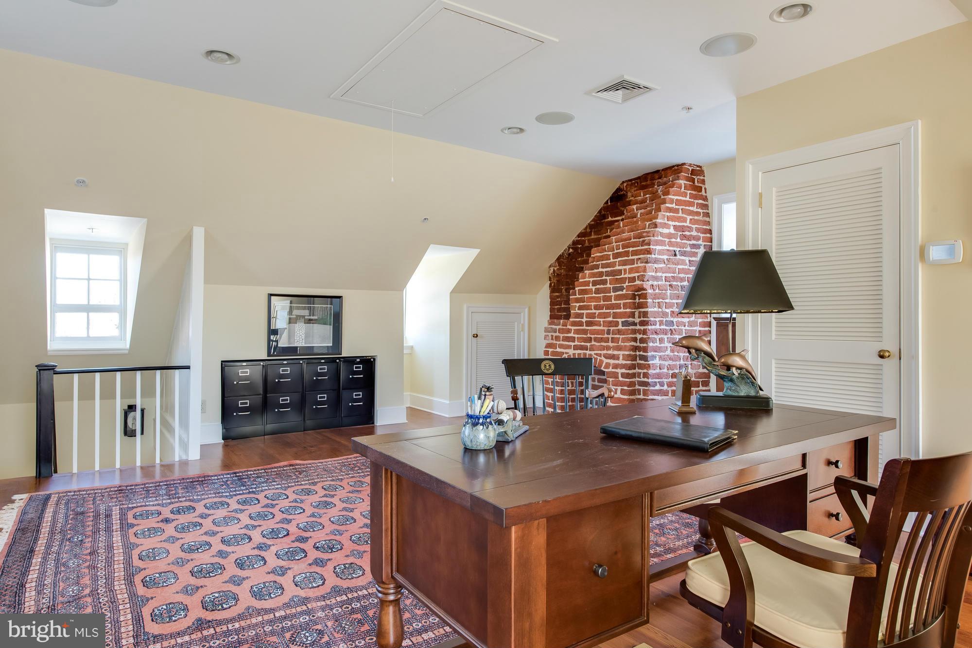 HISTORIC DISTRICT - Residential