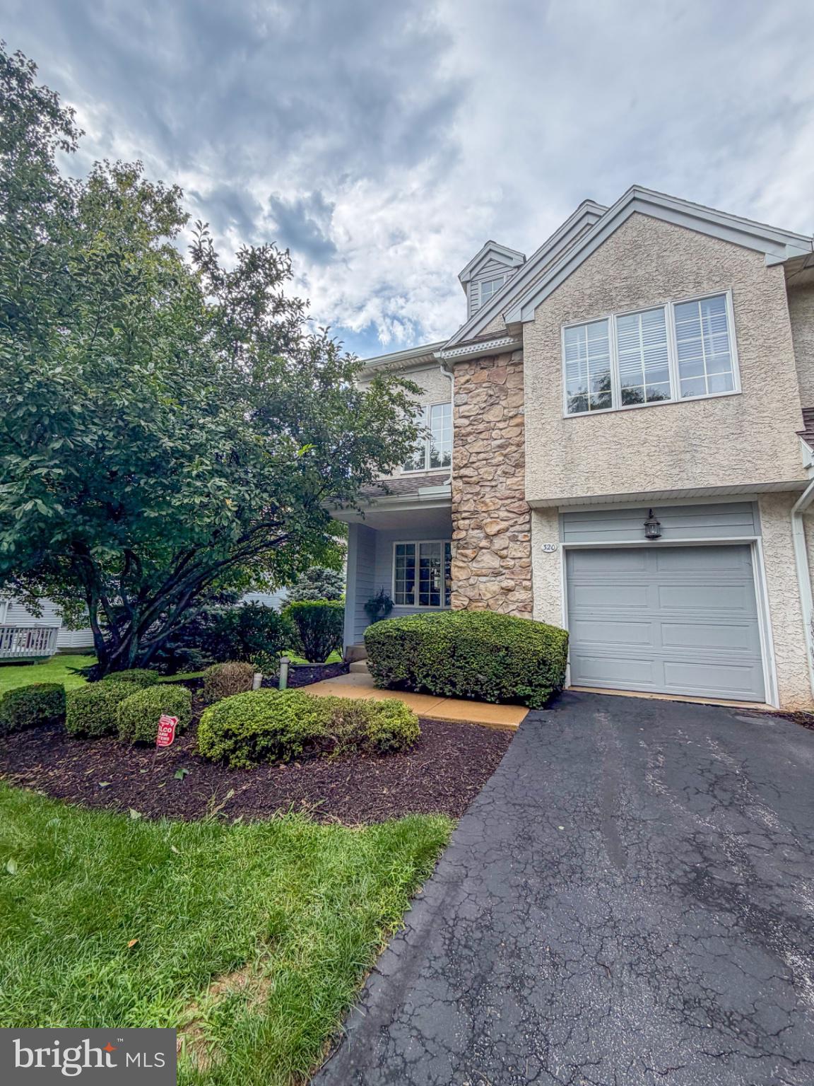 320 SHETLAND DRIVE 320