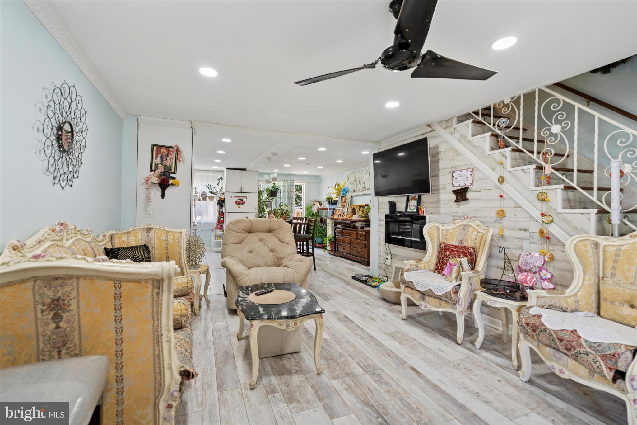 DREXEL PARK GARDEN - Residential