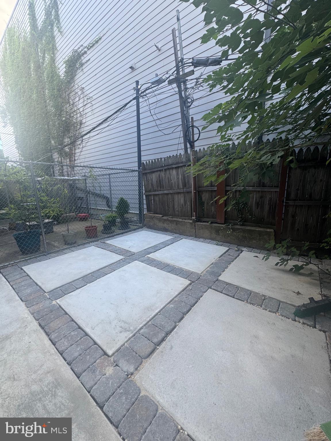 FAIRMOUNT - Residential