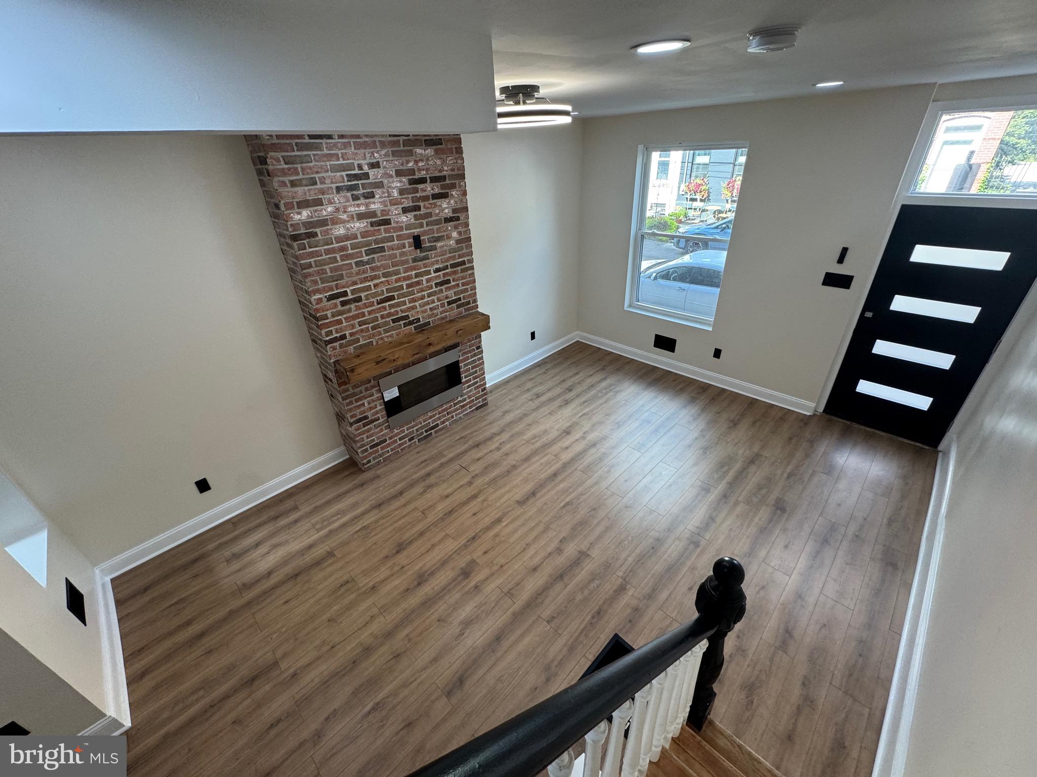 856 PERKIOMEN STREET