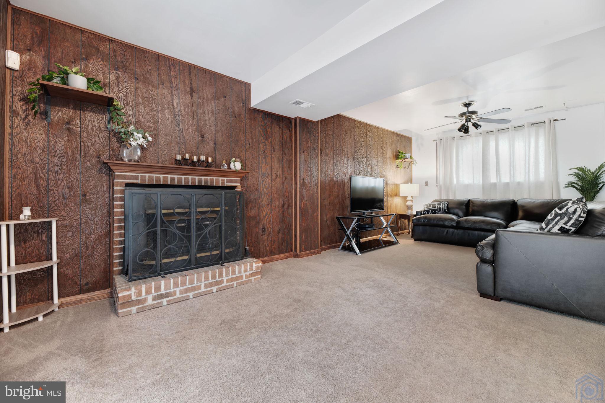 FOX RUN - Residential