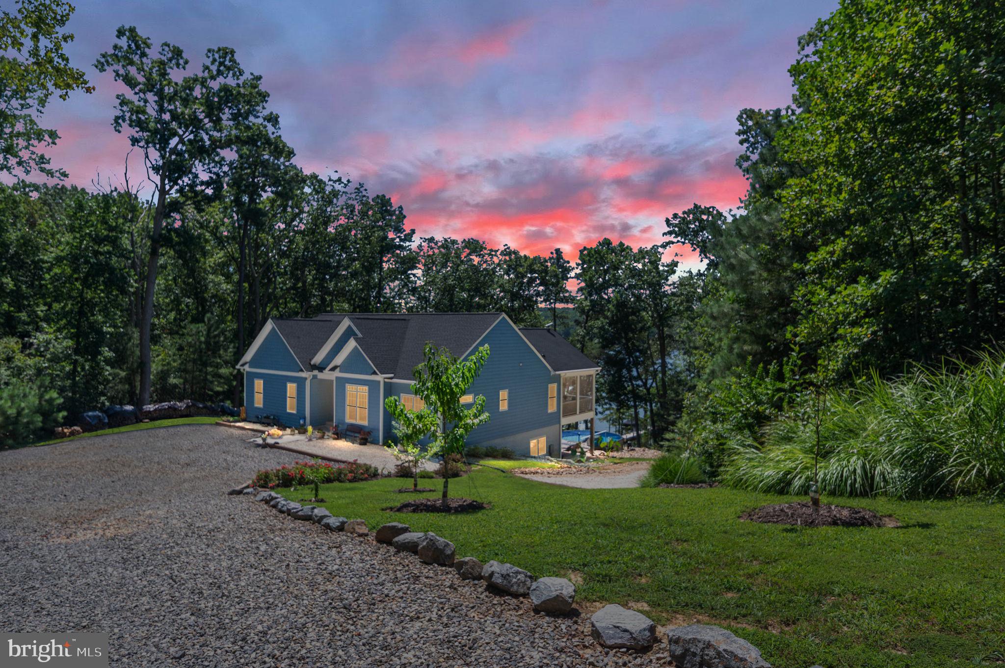 580 ICEHOUSE COVE LN