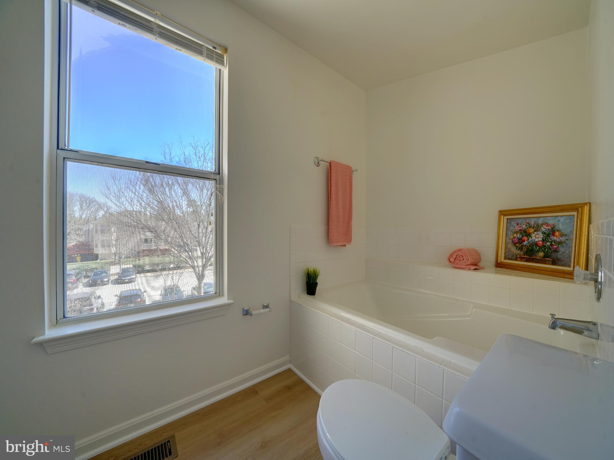 RUSSETT - Residential