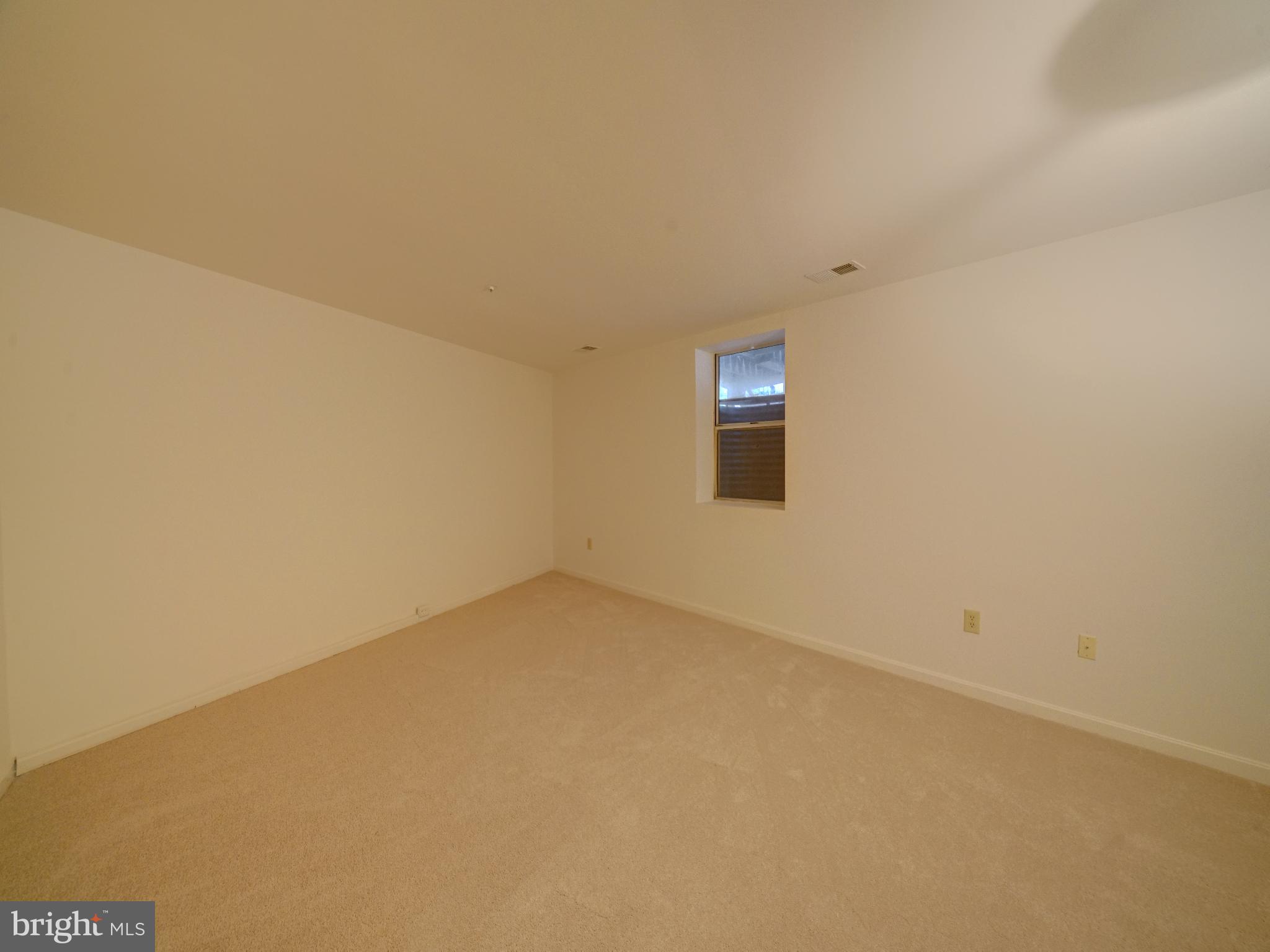 RUSSETT - Residential