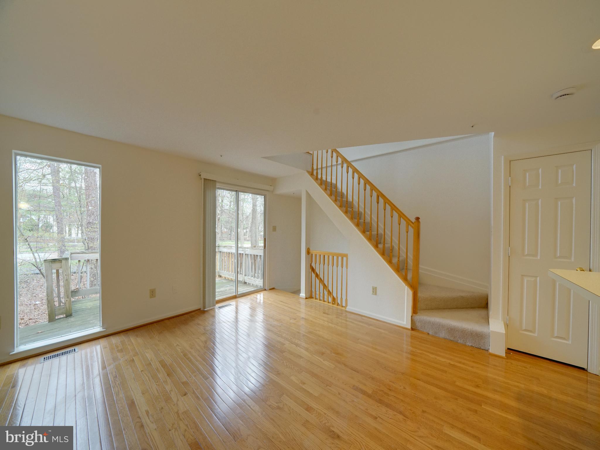 RUSSETT - Residential