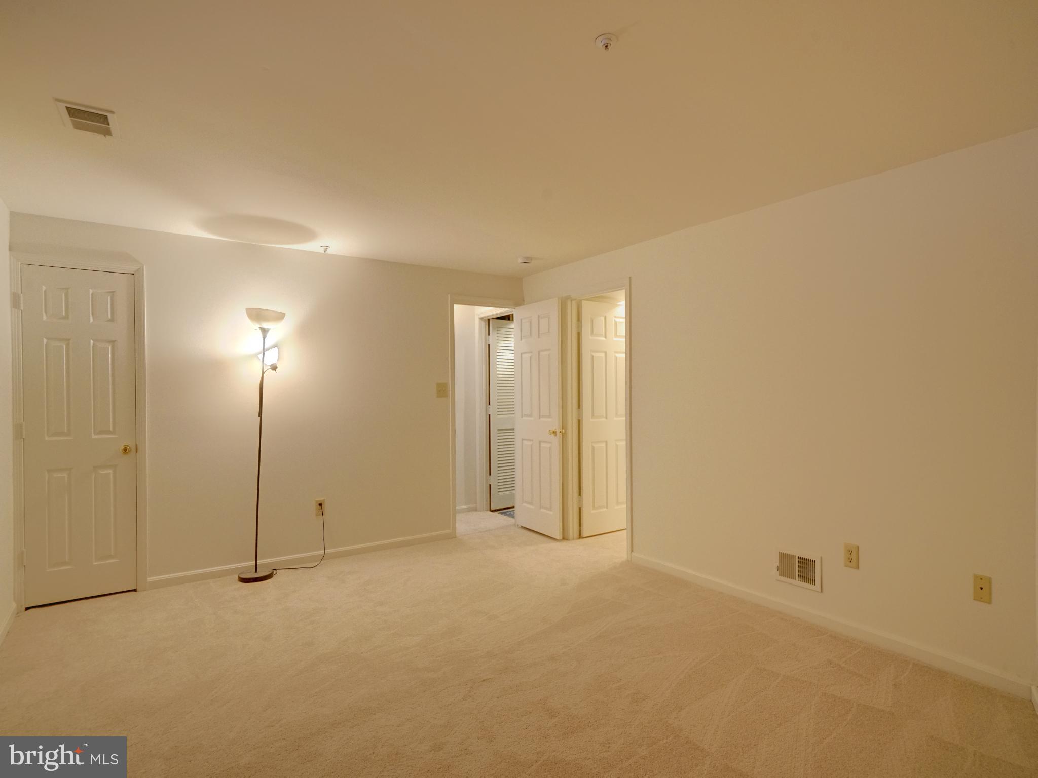 RUSSETT - Residential