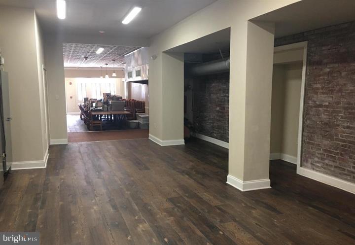 JENKINTOWN - Commercial Sale