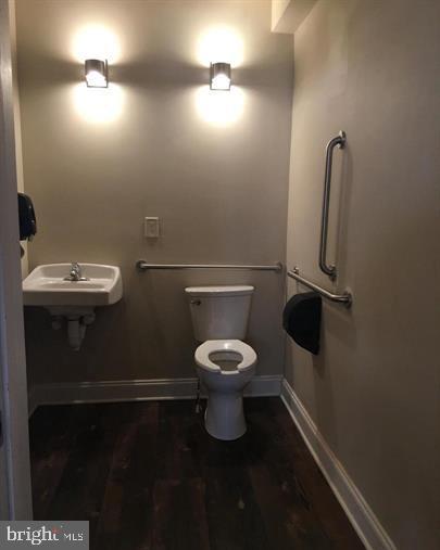 JENKINTOWN - Commercial Sale