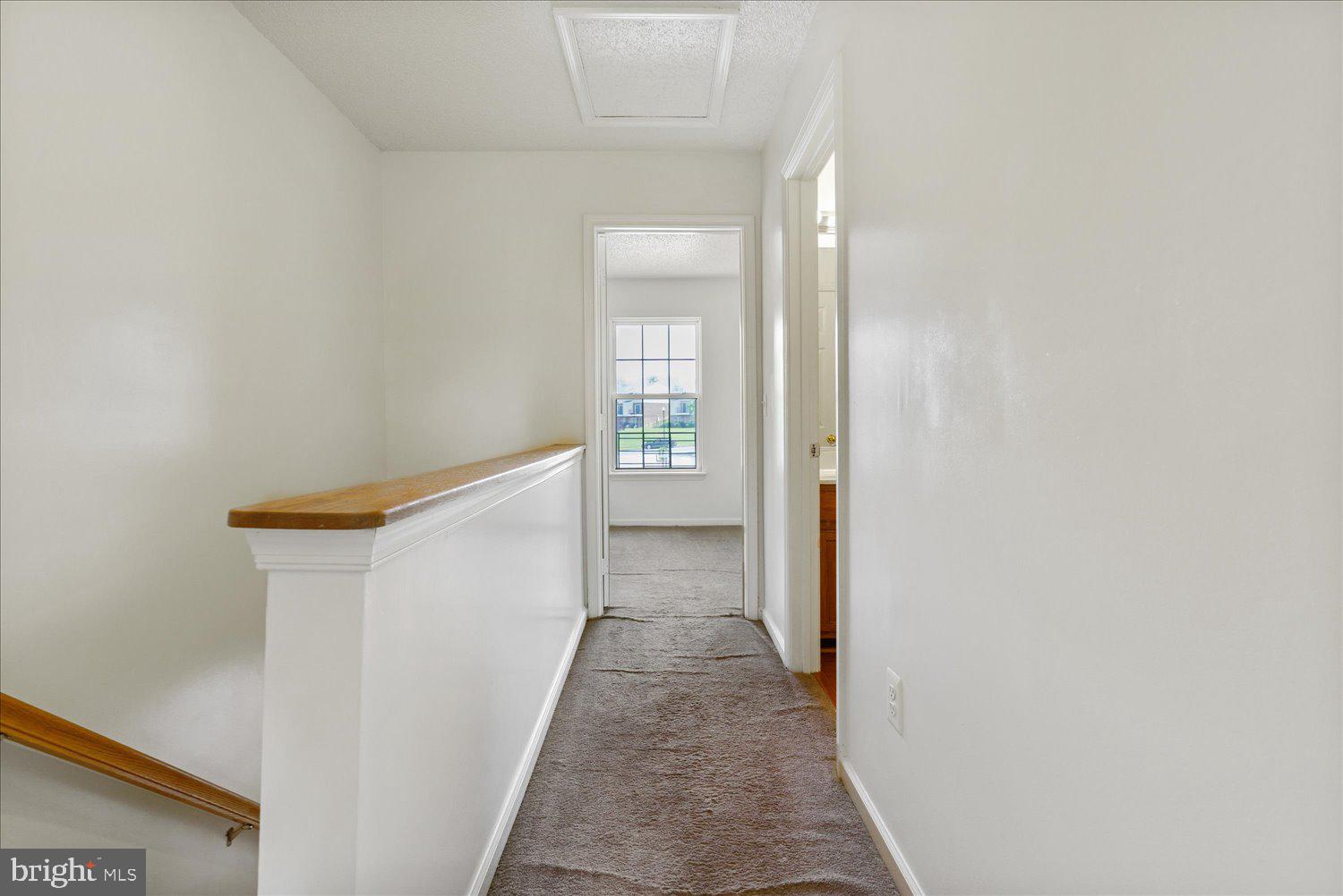 SHEFFIELD GLEN TOWNHOMES - Residential