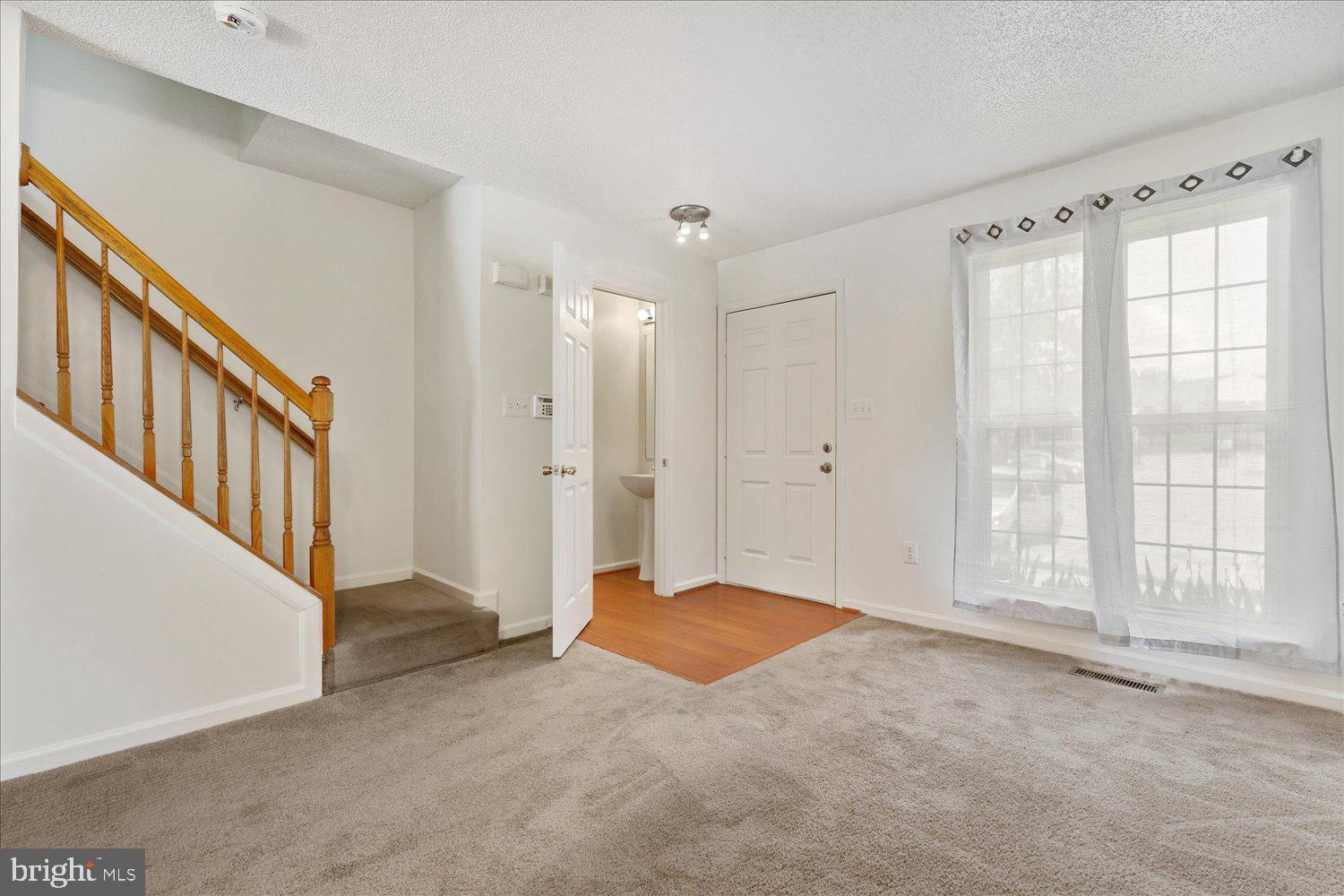 SHEFFIELD GLEN TOWNHOMES - Residential