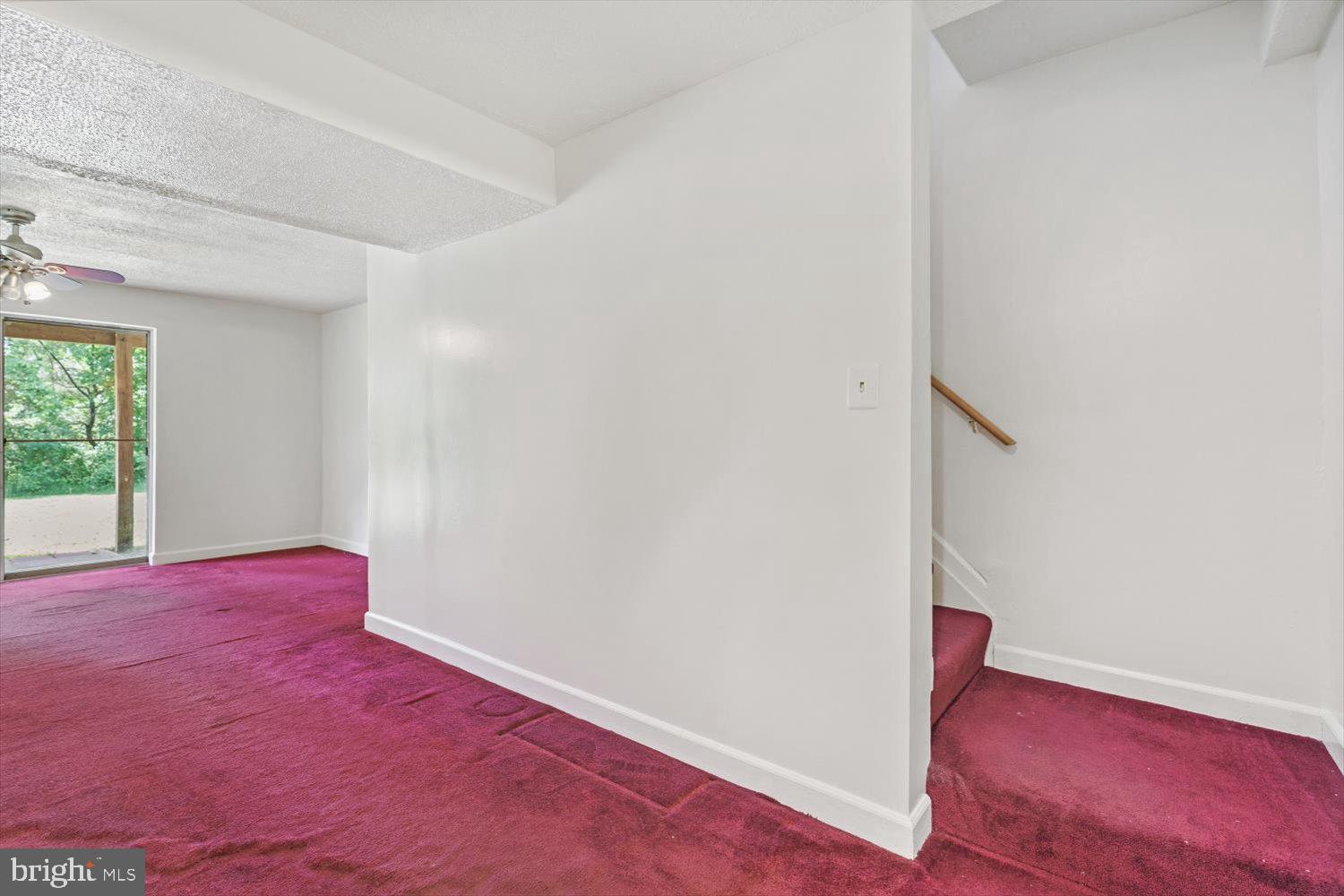 SHEFFIELD GLEN TOWNHOMES - Residential