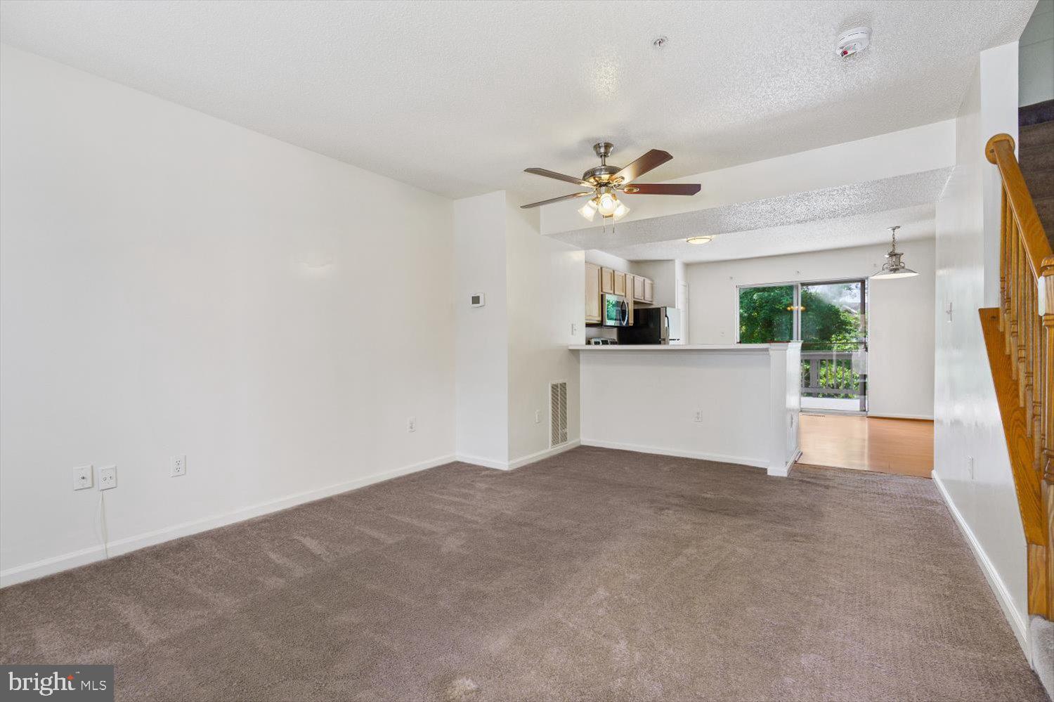 SHEFFIELD GLEN TOWNHOMES - Residential