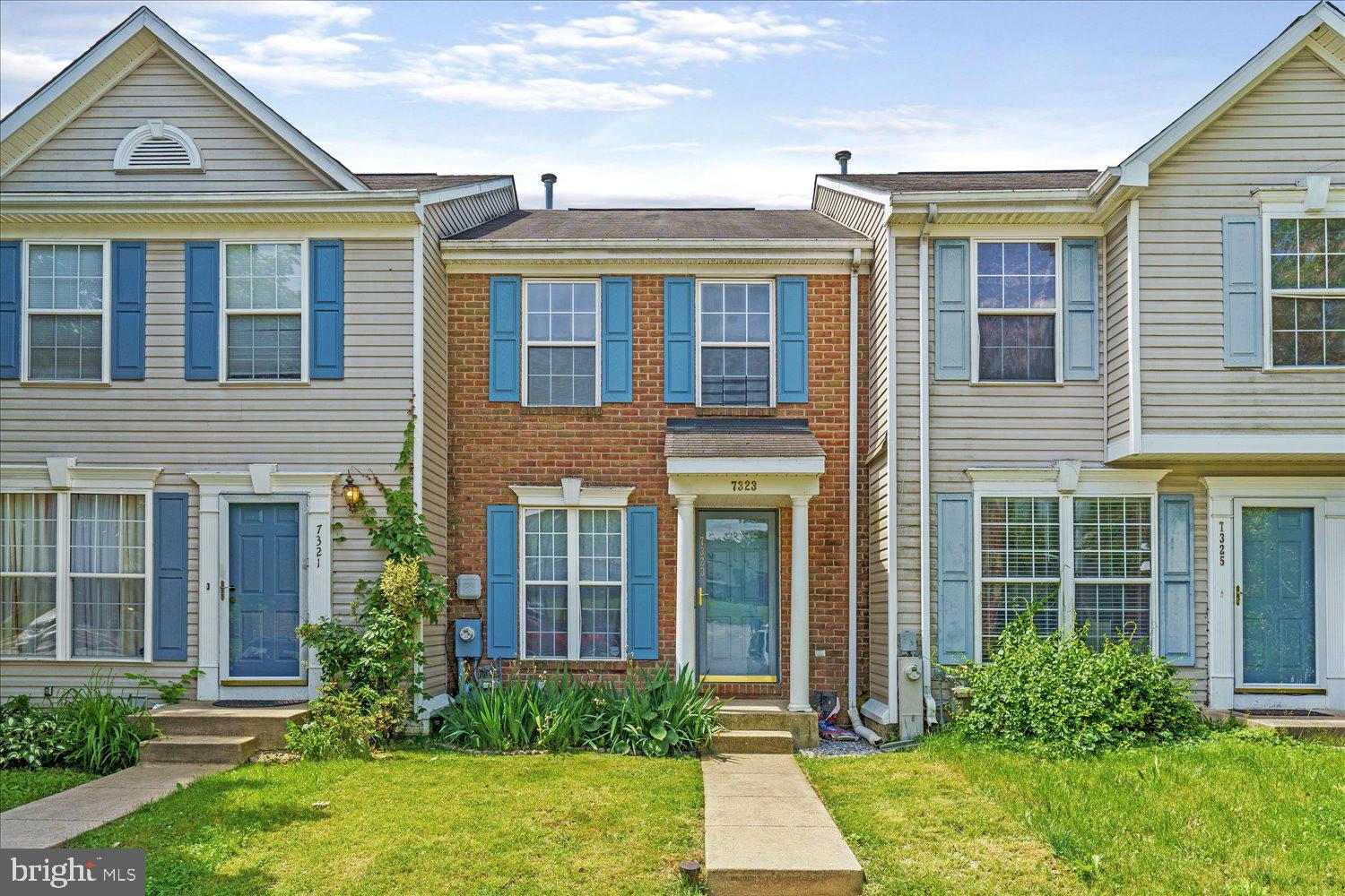 SHEFFIELD GLEN TOWNHOMES - Residential