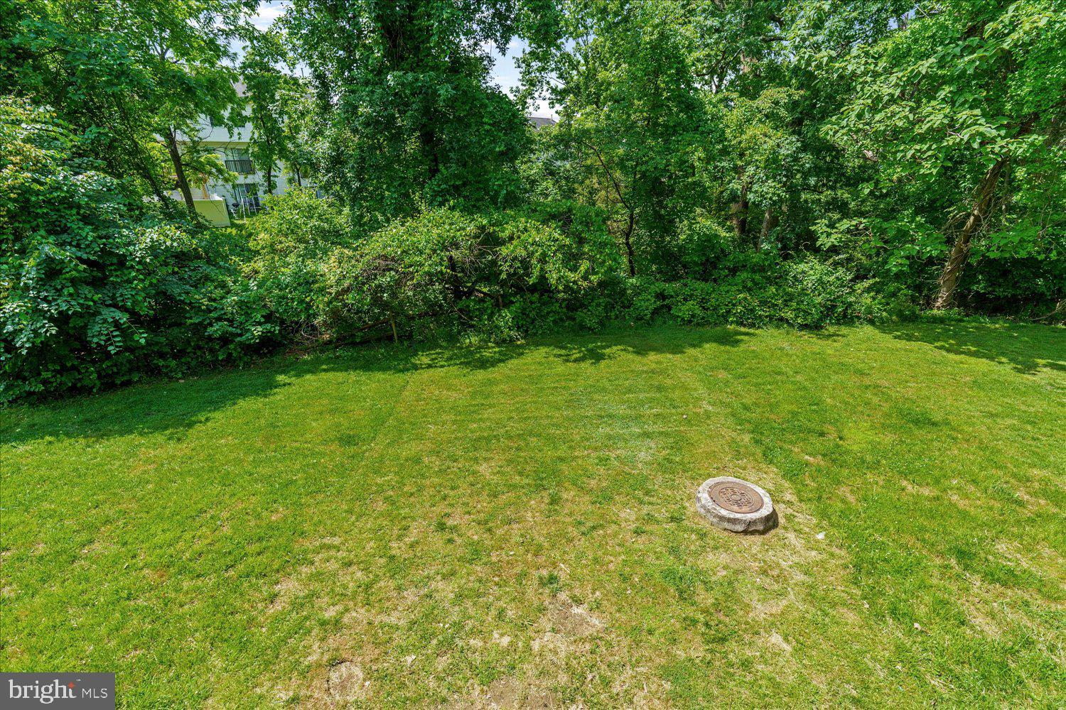 SHEFFIELD GLEN TOWNHOMES - Residential