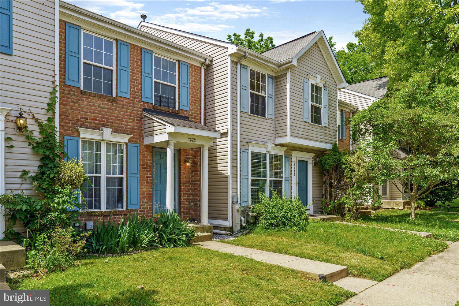 SHEFFIELD GLEN TOWNHOMES - Residential