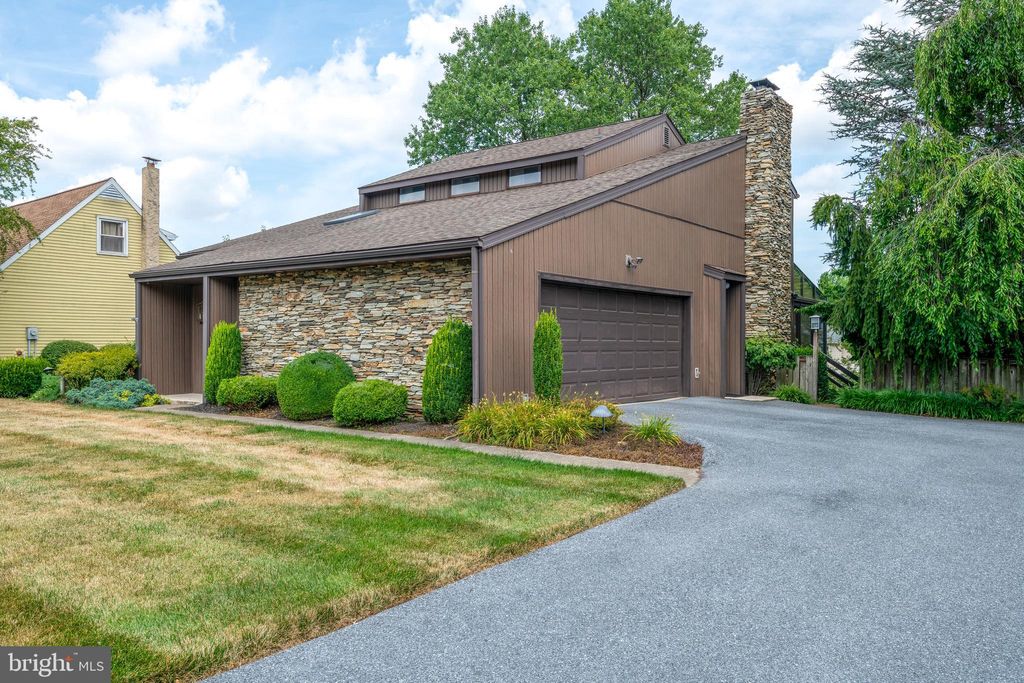 Photo of 3225 Caroline Drive, East Petersburg, PA 17520 (MLS # PALA2053580)