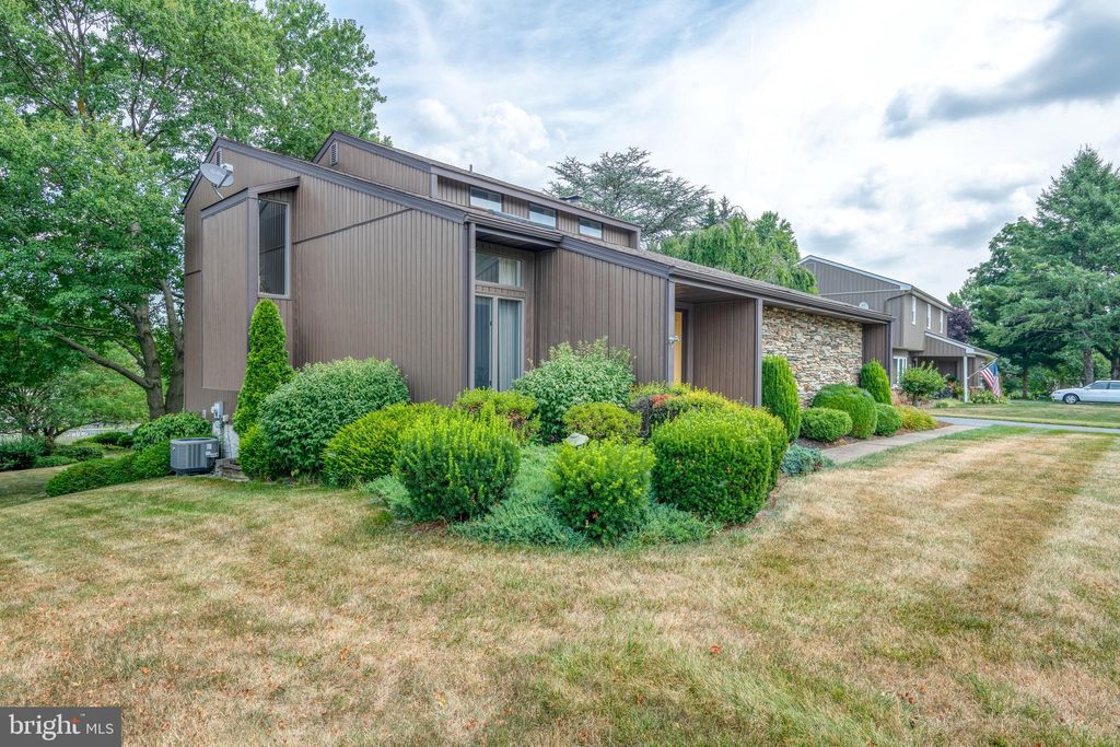 Photo of 3225 Caroline Drive, East Petersburg, PA 17520 (MLS # PALA2053580)