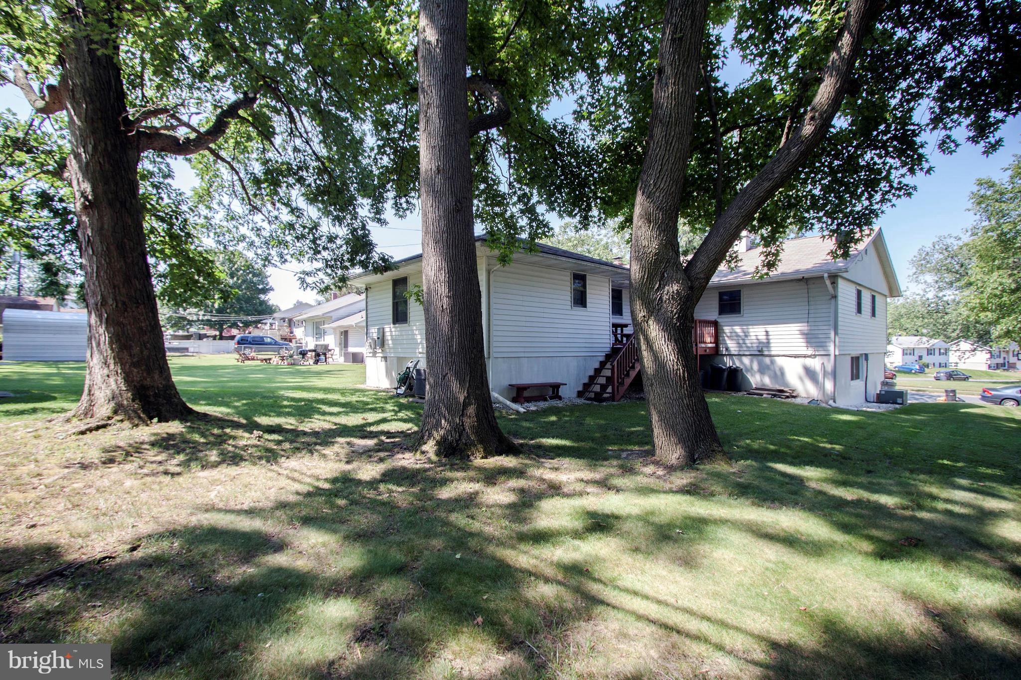 EDGE MEAD - Residential