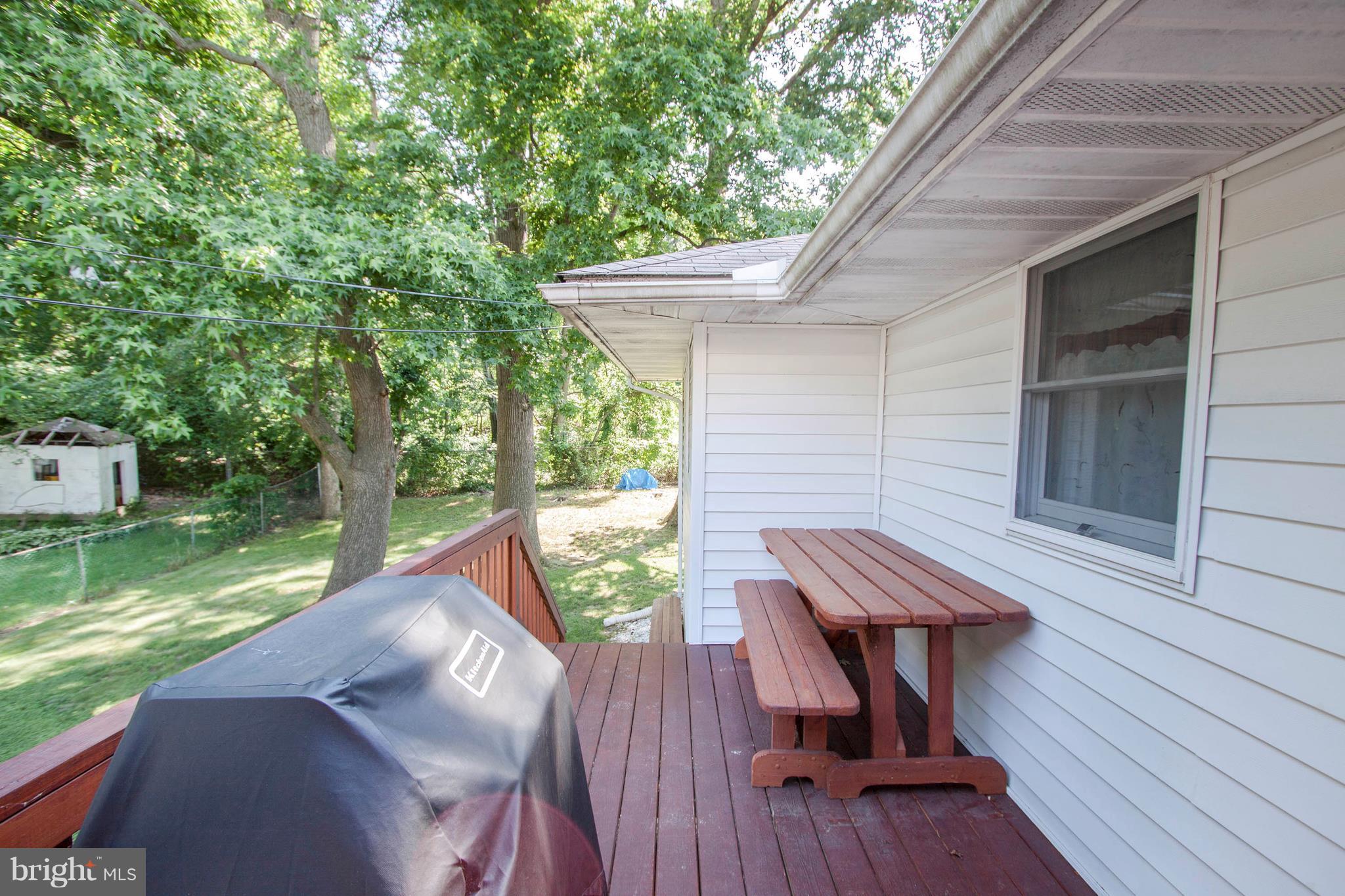 EDGE MEAD - Residential