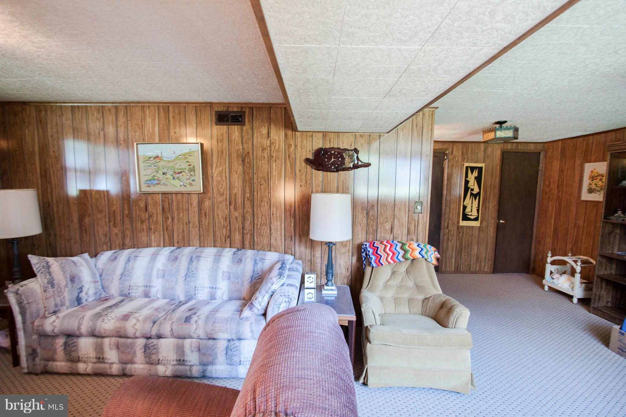 EDGE MEAD - Residential