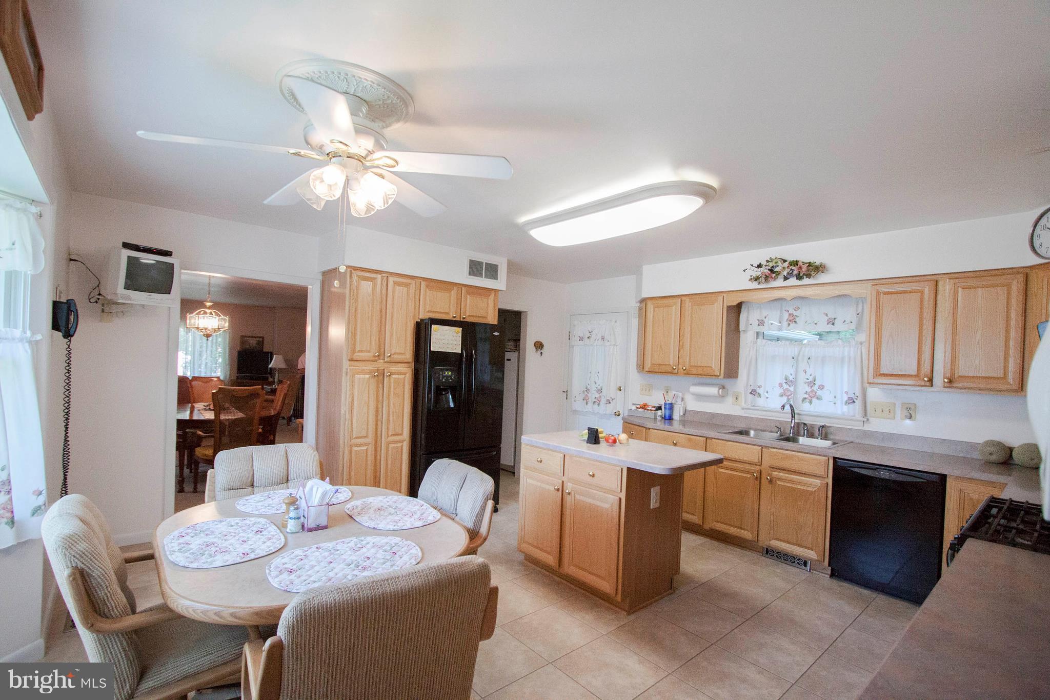 EDGE MEAD - Residential