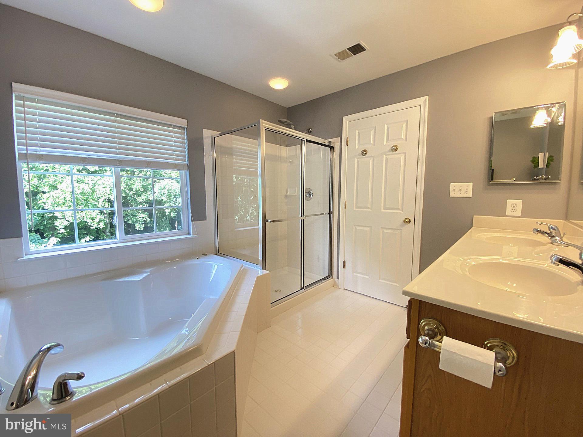 SENECA VIEW ESTATES - Residential