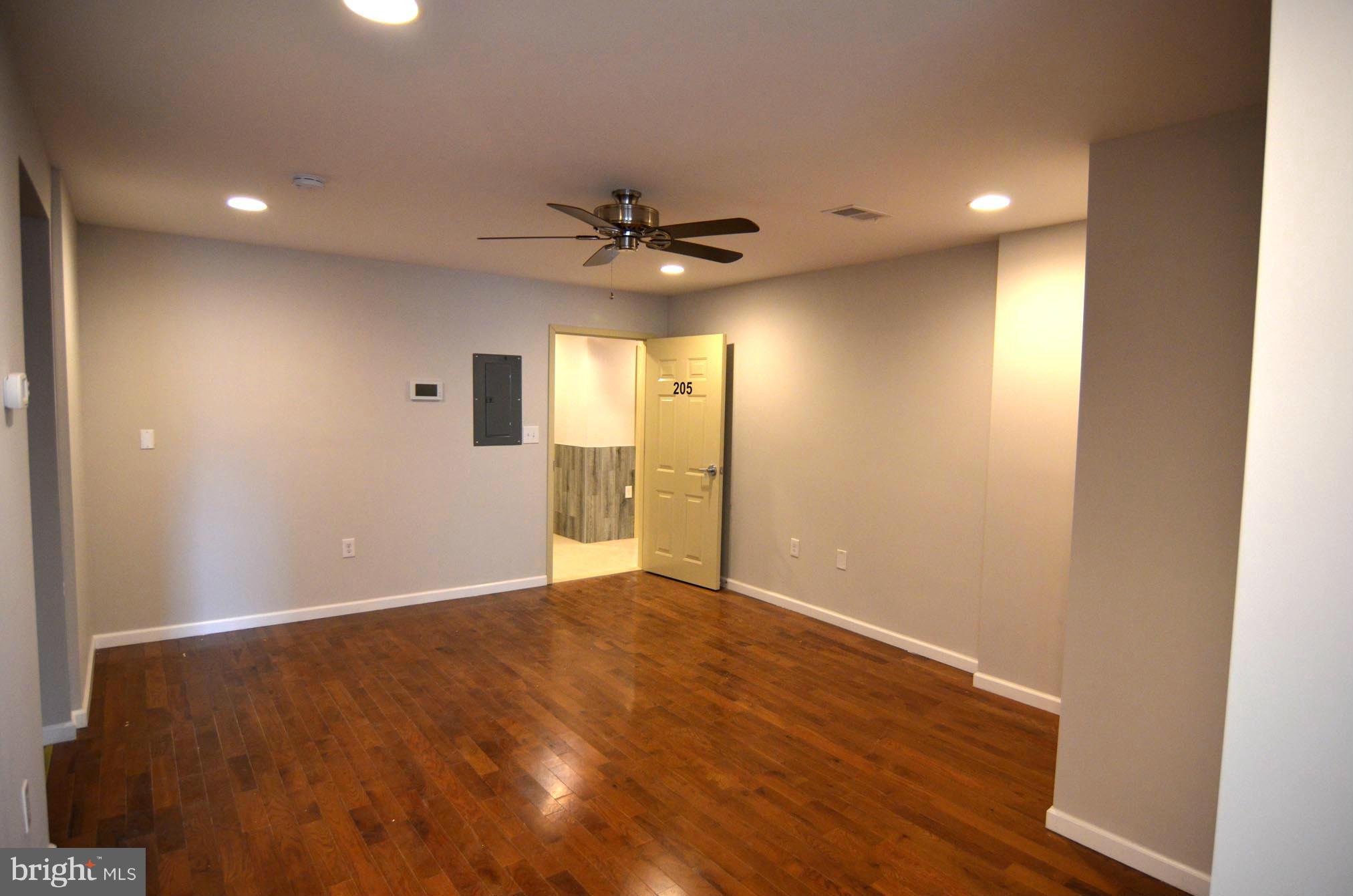 HIGHLANDTOWN - Residential Lease